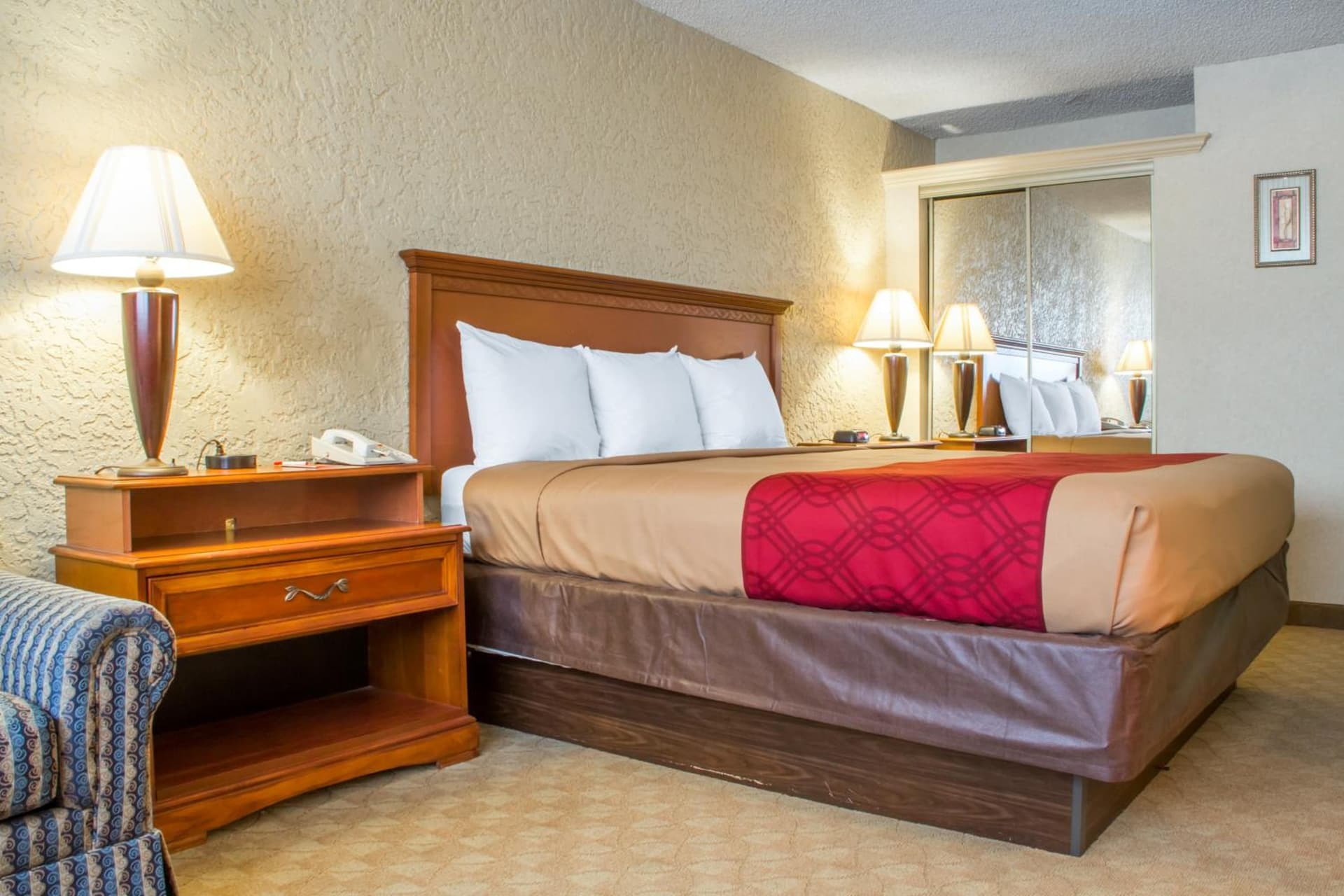 Econo Lodge Broken Arrow-Tulsa gallery photo in Broken Arrow, OK — image 19