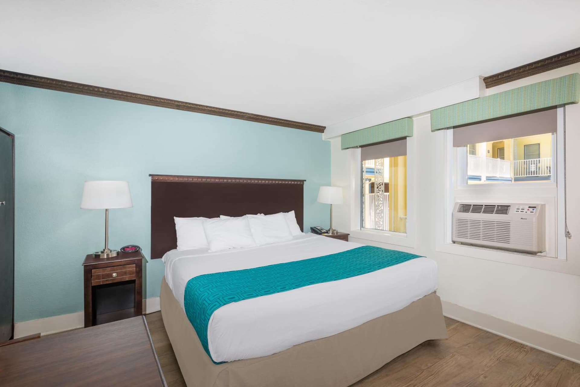Days Inn by Wyndham Ocean City Oceanfront gallery photo in Ocean City, MD — image 72