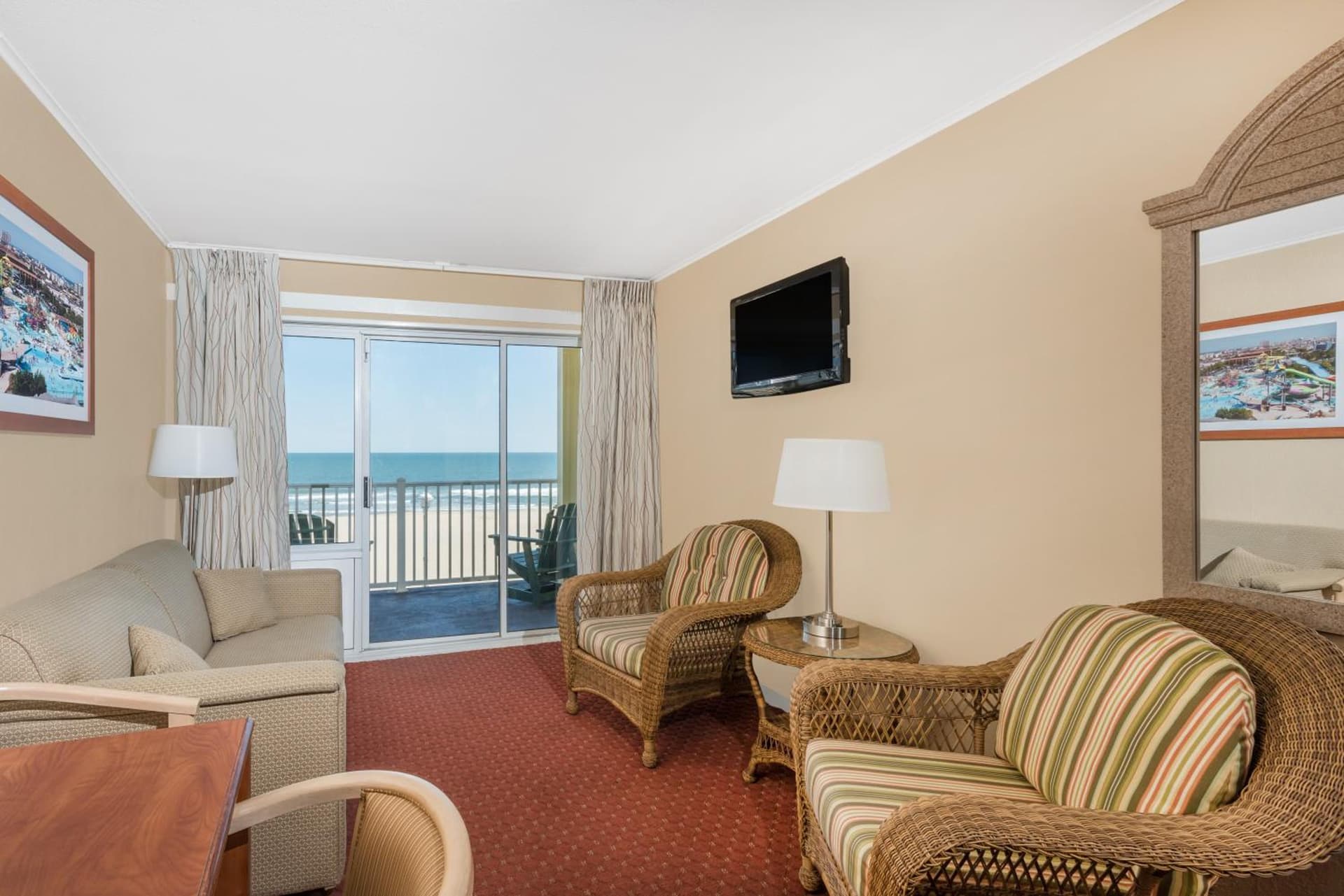 Days Inn by Wyndham Ocean City Oceanfront gallery photo in Ocean City, MD — image 14