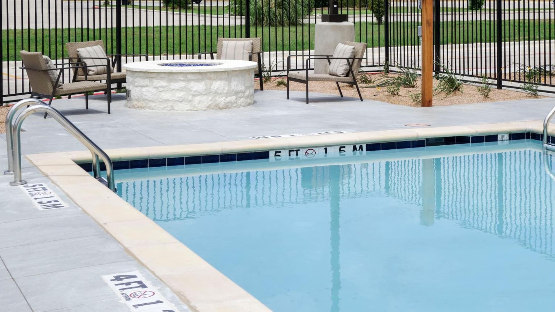 Country Inn & Suites by Radisson, New Braunfels, TX gallery photo in New Braunfels, TX — image 43