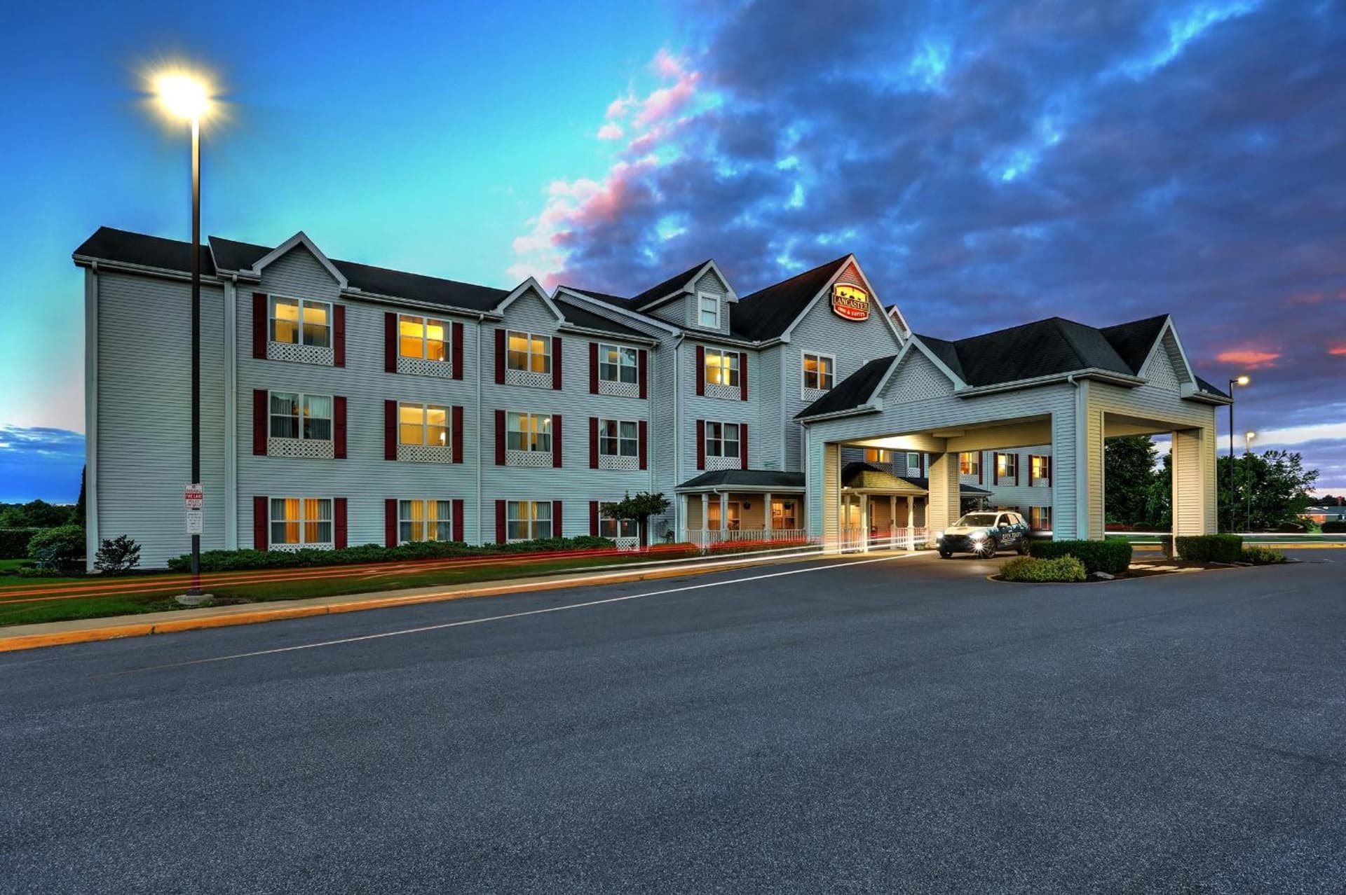 Lancaster Inn & Suites interior in Manheim, PA — gallery photo 2