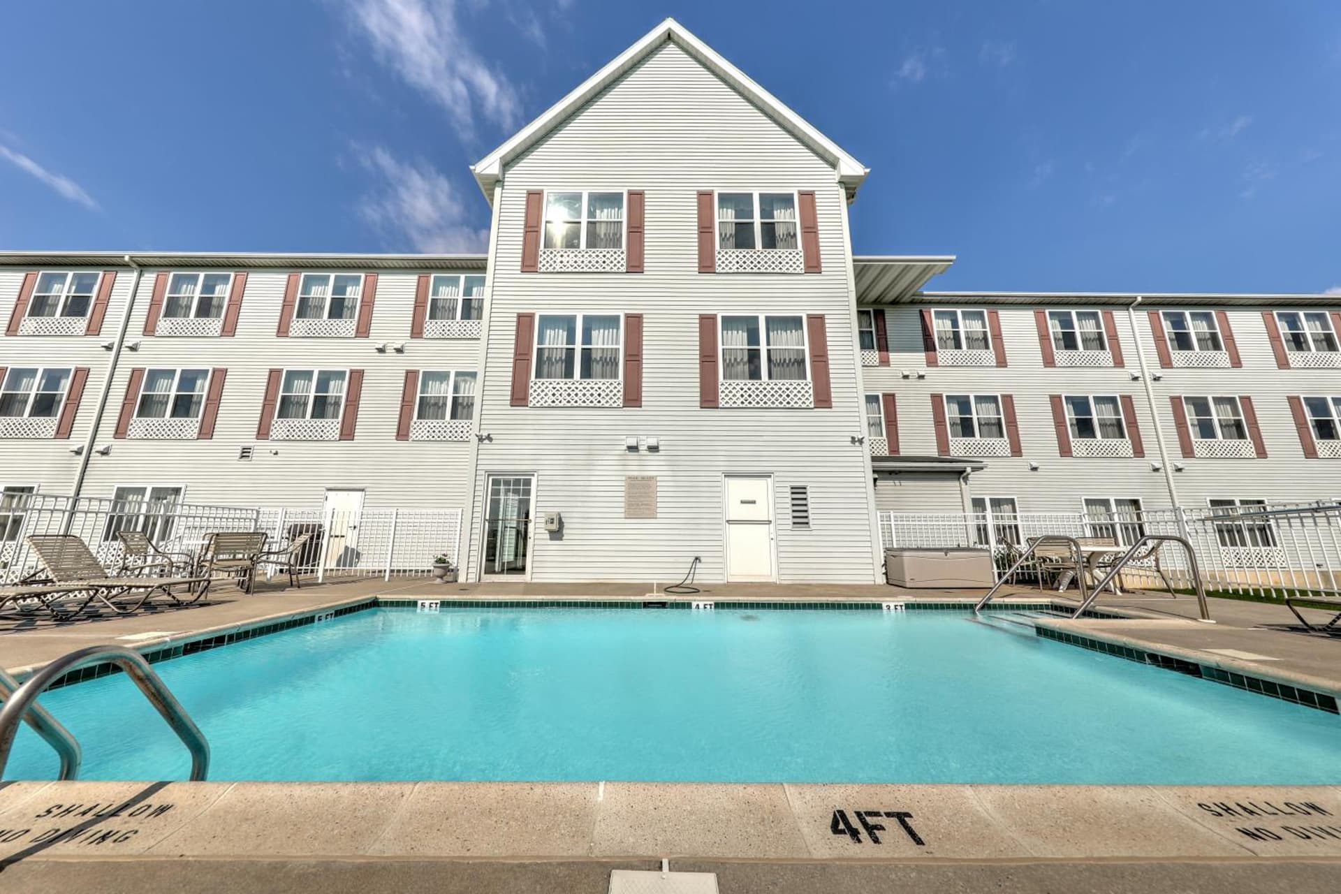 Lancaster Inn & Suites gallery photo in Manheim, PA — image 18