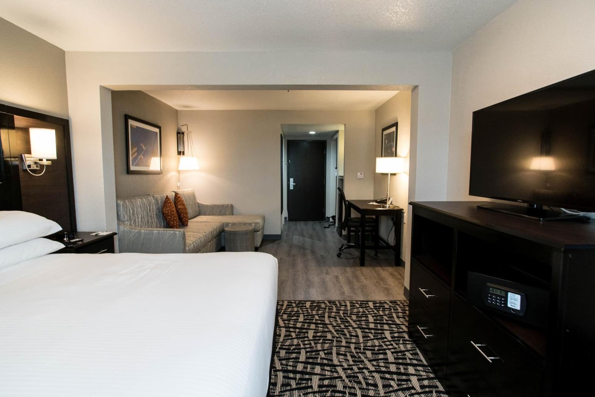 Wingate by Wyndham Dallas Love Field gallery photo in Dallas, TX — image 39