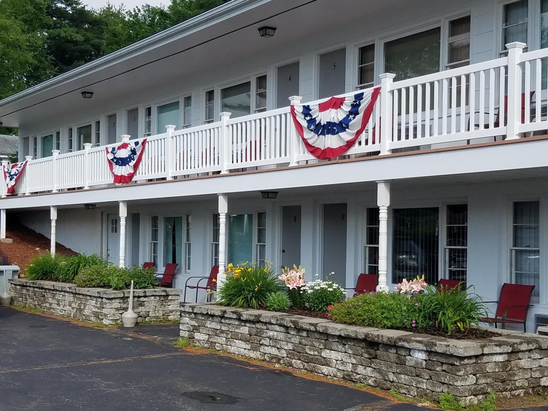 Grand View Resort gallery photo in Weirs Beach, NH — image 51