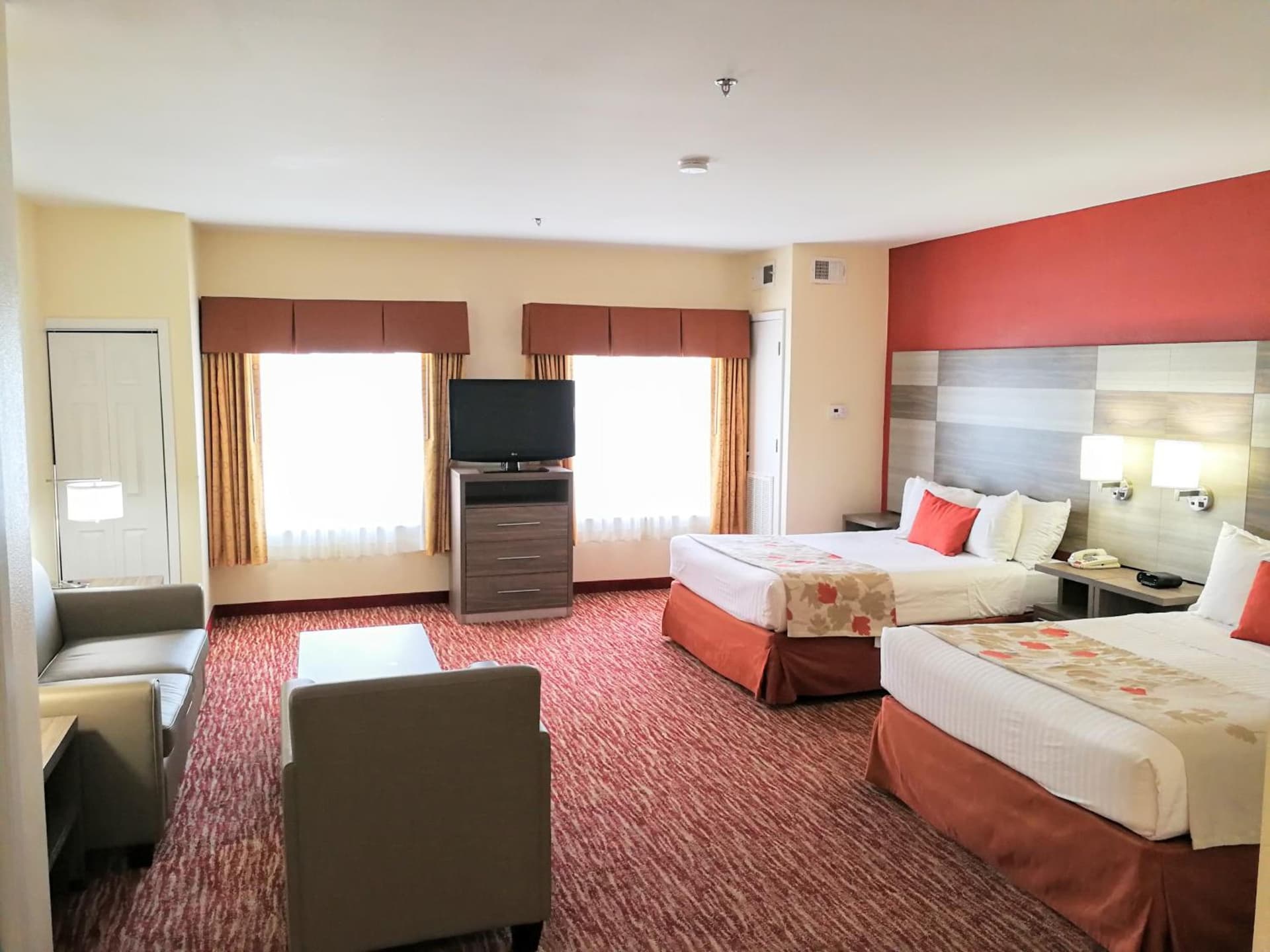 Hawthorn Suites Irving DFW South interior in Irving, TX — gallery photo 2