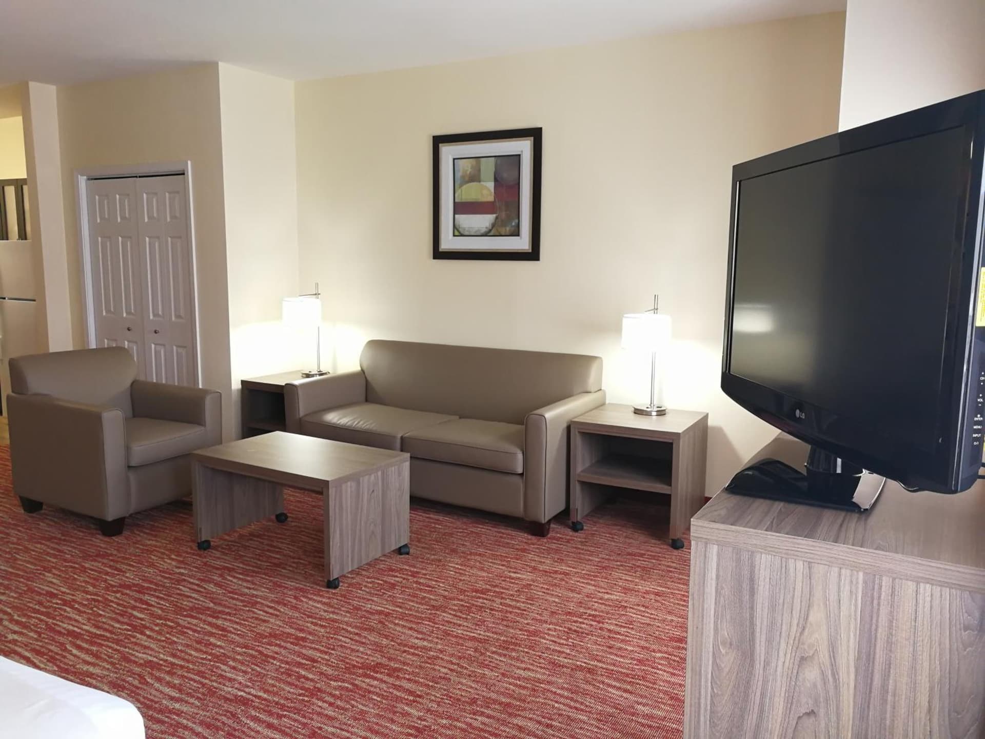 Hawthorn Suites Irving DFW South property views in Irving, TX — gallery photo 3