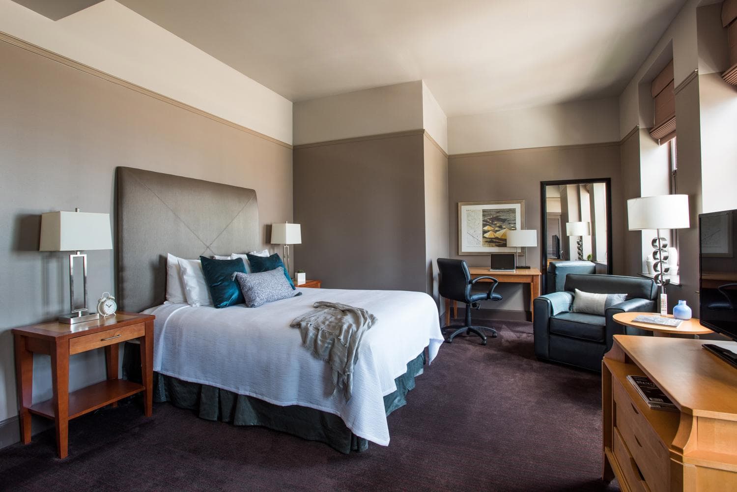 Magnolia Hotel Downtown Dallas gallery photo in Dallas, TX — image 9