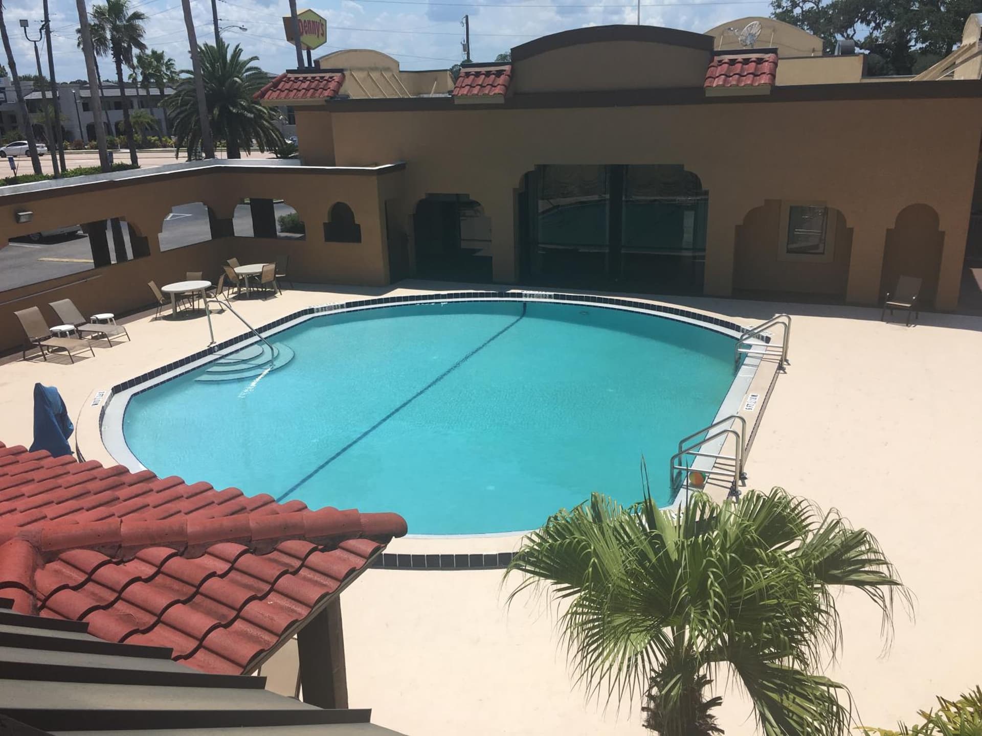 Days Inn by Wyndham St Augustine/Historic Downtown interior in St. Augustine, FL — gallery photo 2