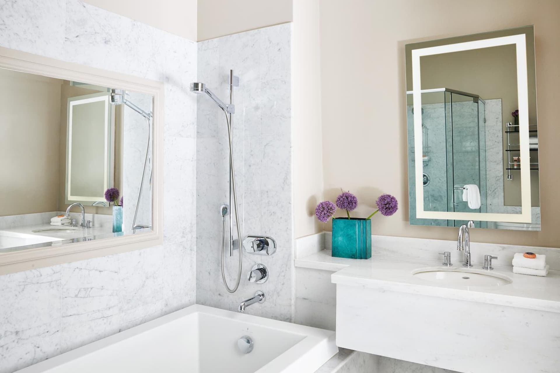 Galleria Park Hotel property views in San Francisco, CA — gallery photo 3