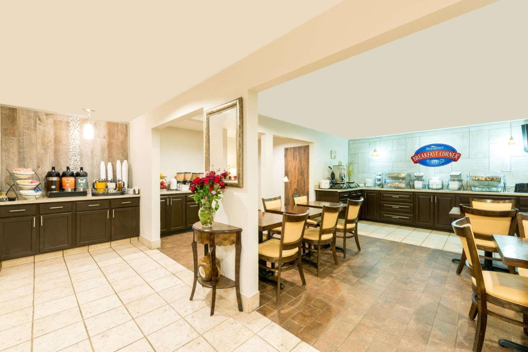 Baymont by Wyndham Louisville East gallery photo in Louisville, KY — image 54