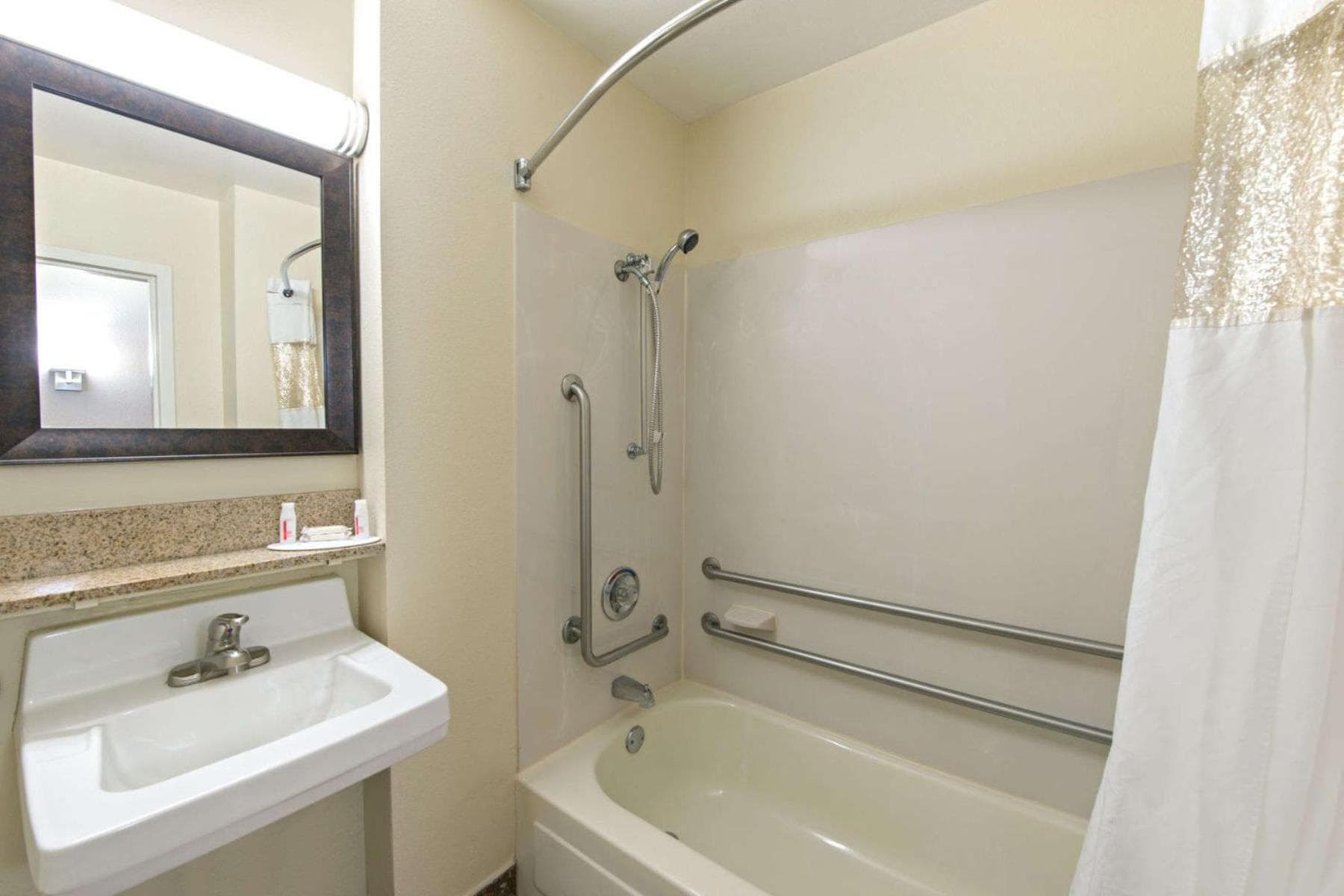 Baymont by Wyndham Louisville East gallery photo in Louisville, KY — image 21
