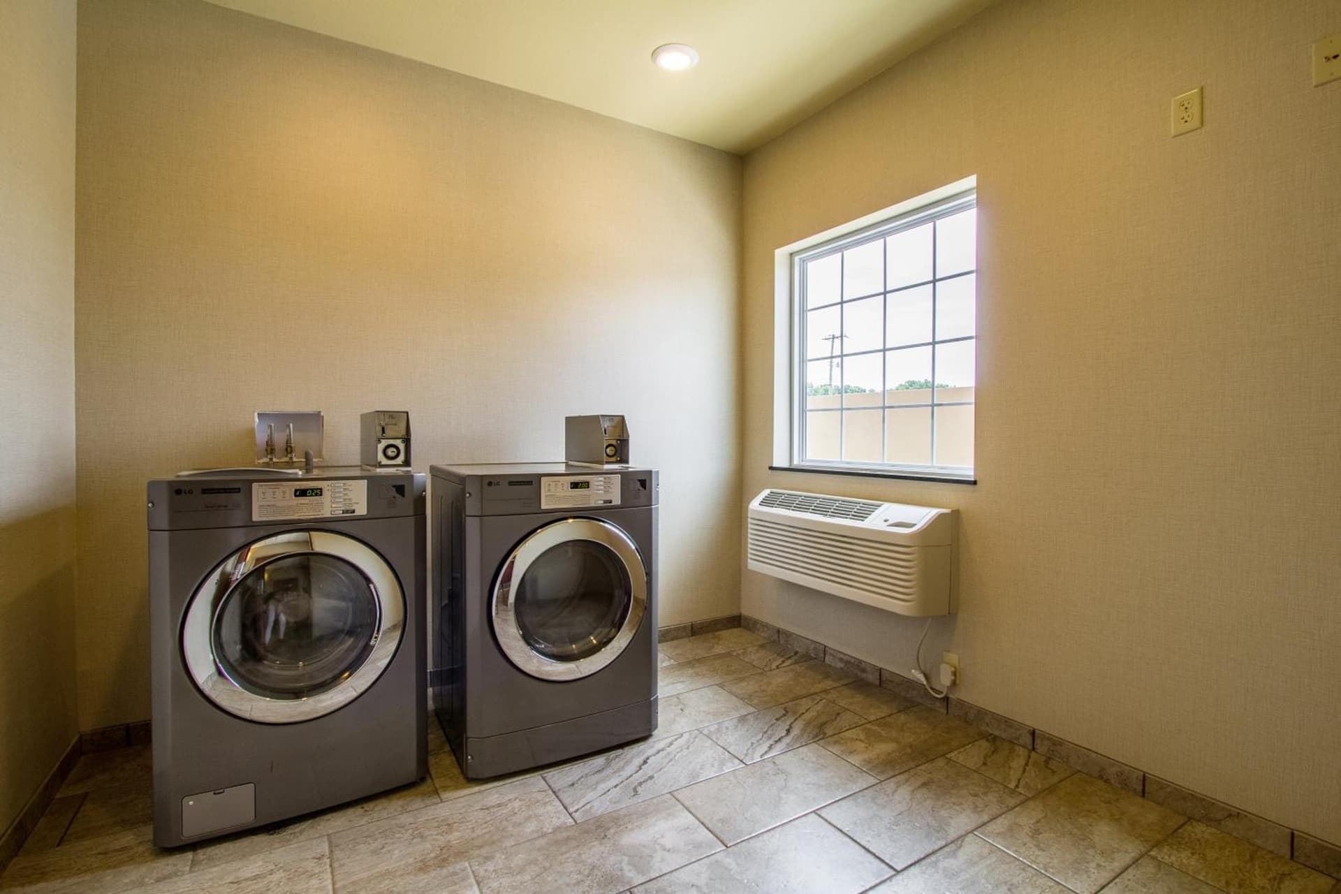 Cobblestone Hotel & Suites - Orrville gallery photo in Orrville, OH — image 30