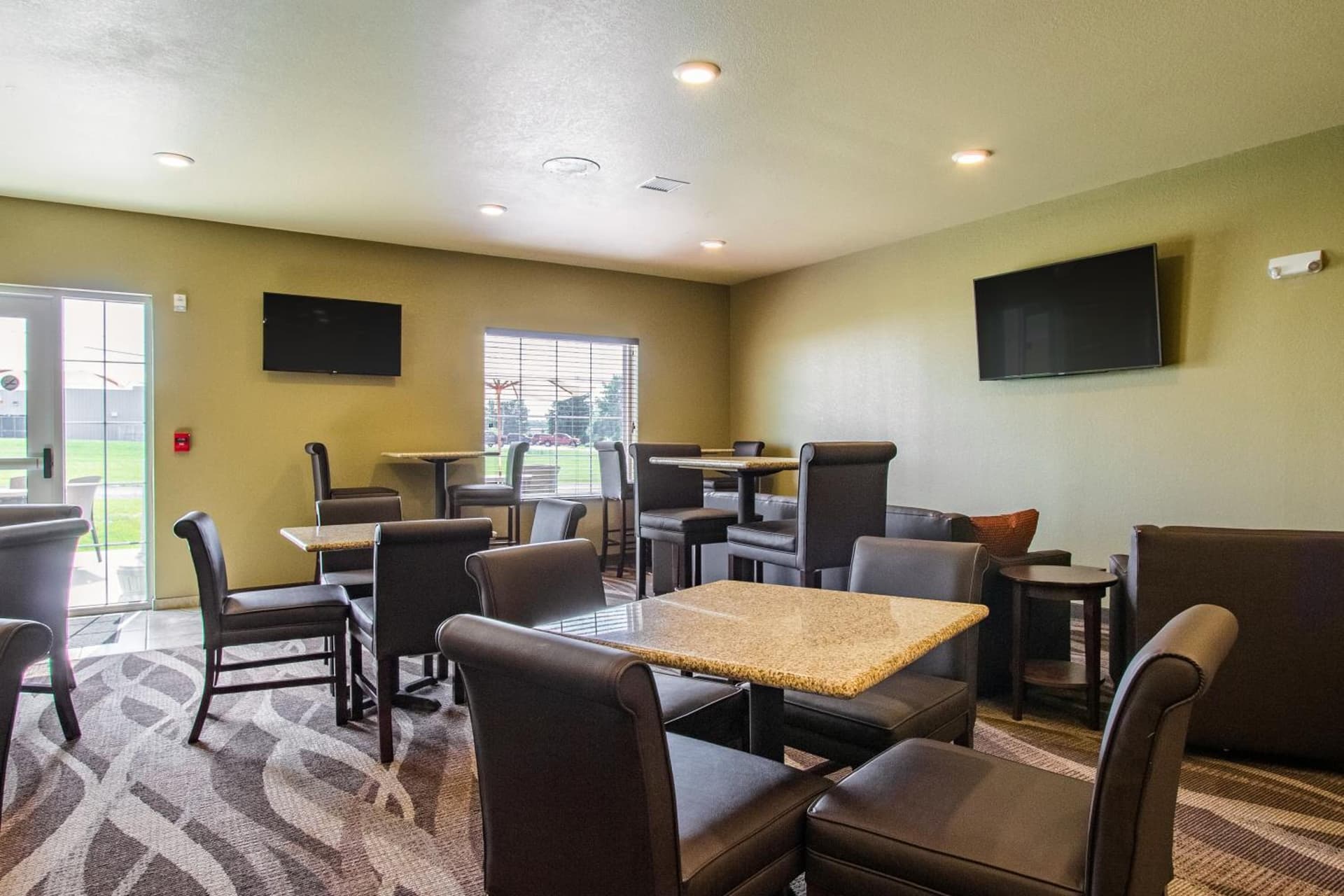 Cobblestone Hotel & Suites - Orrville gallery photo in Orrville, OH — image 8