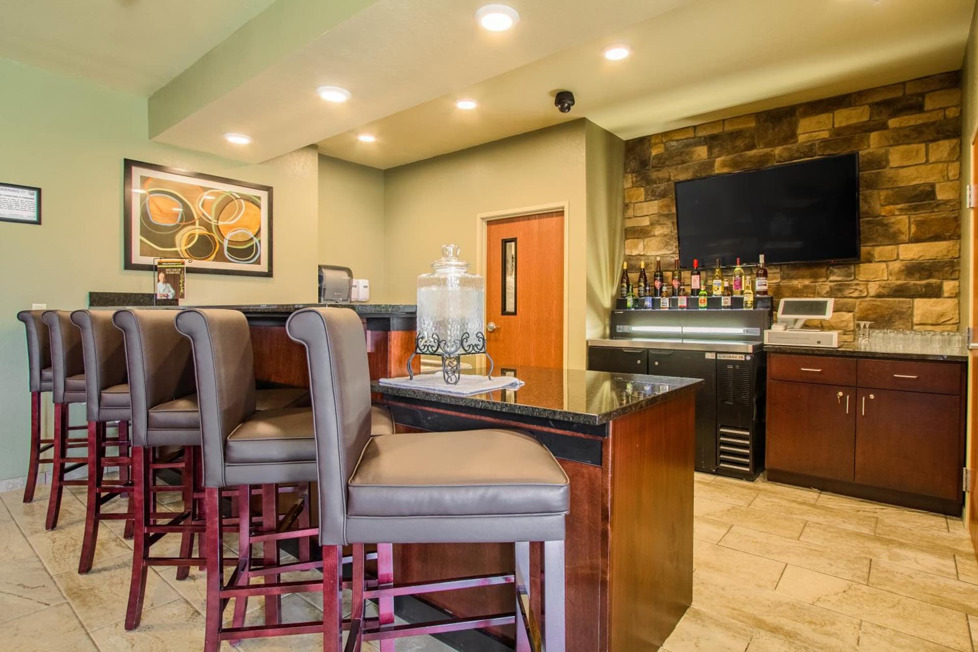 Cobblestone Hotel & Suites - Orrville gallery photo in Orrville, OH — image 10