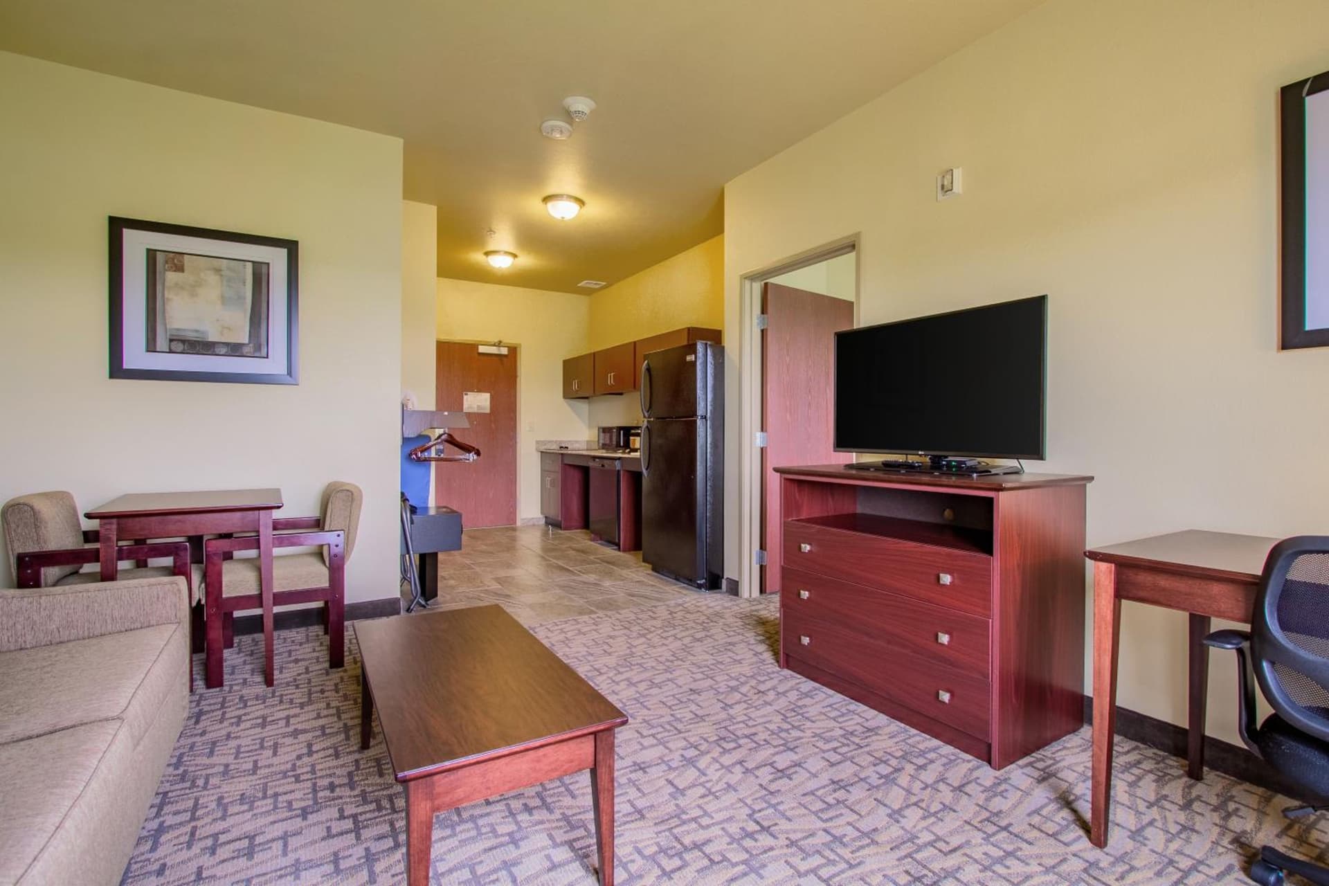 Cobblestone Hotel & Suites - Orrville gallery photo in Orrville, OH — image 39