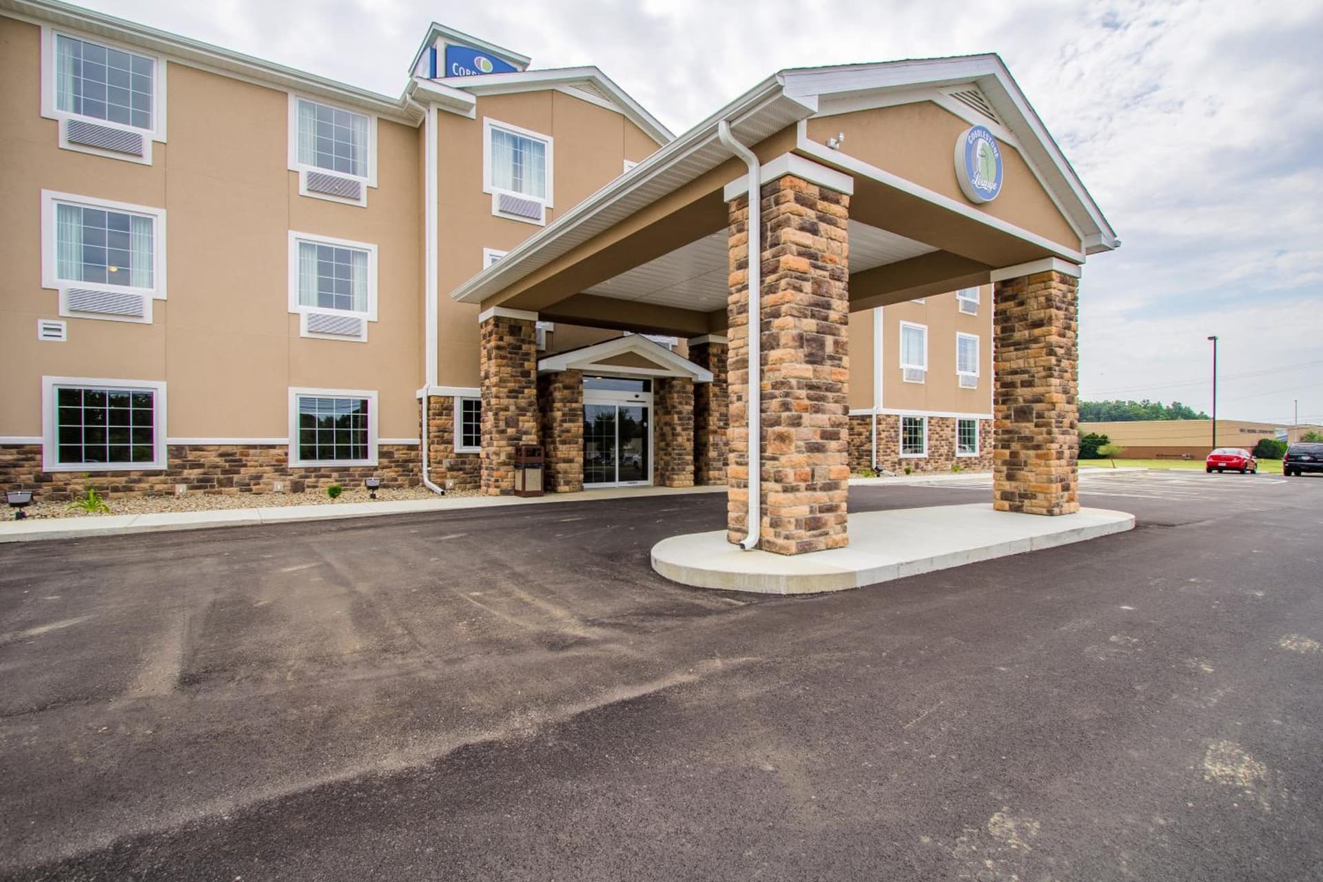 Cobblestone Hotel & Suites - Orrville featured exterior or lobby in Orrville, OH — similar hotel