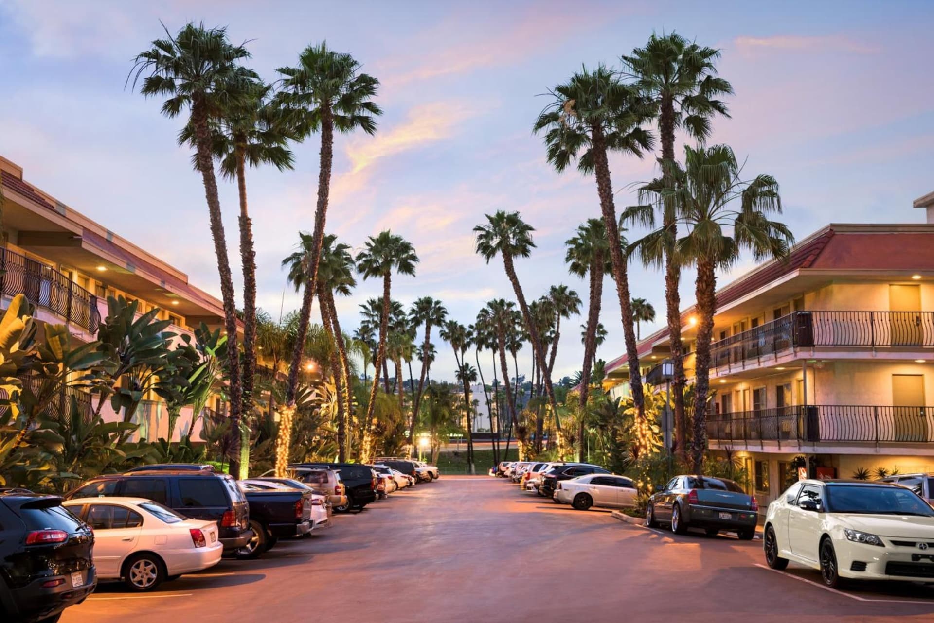 Days Inn by Wyndham San Diego Hotel Circle gallery photo in San Diego, CA — image 12