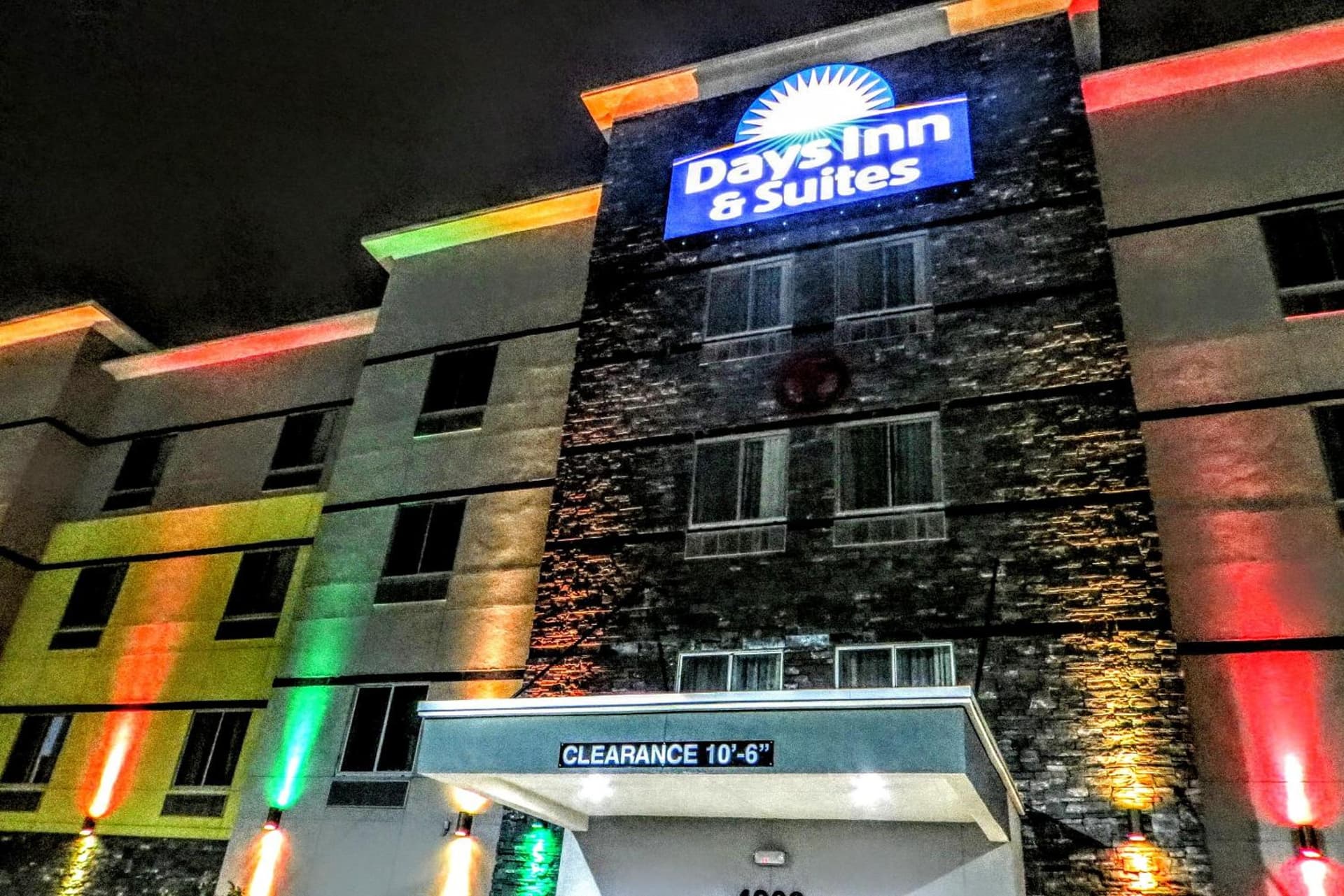 Days Inn & Suites by Wyndham Lubbock Medical Center gallery photo in Lubbock, TX — image 12