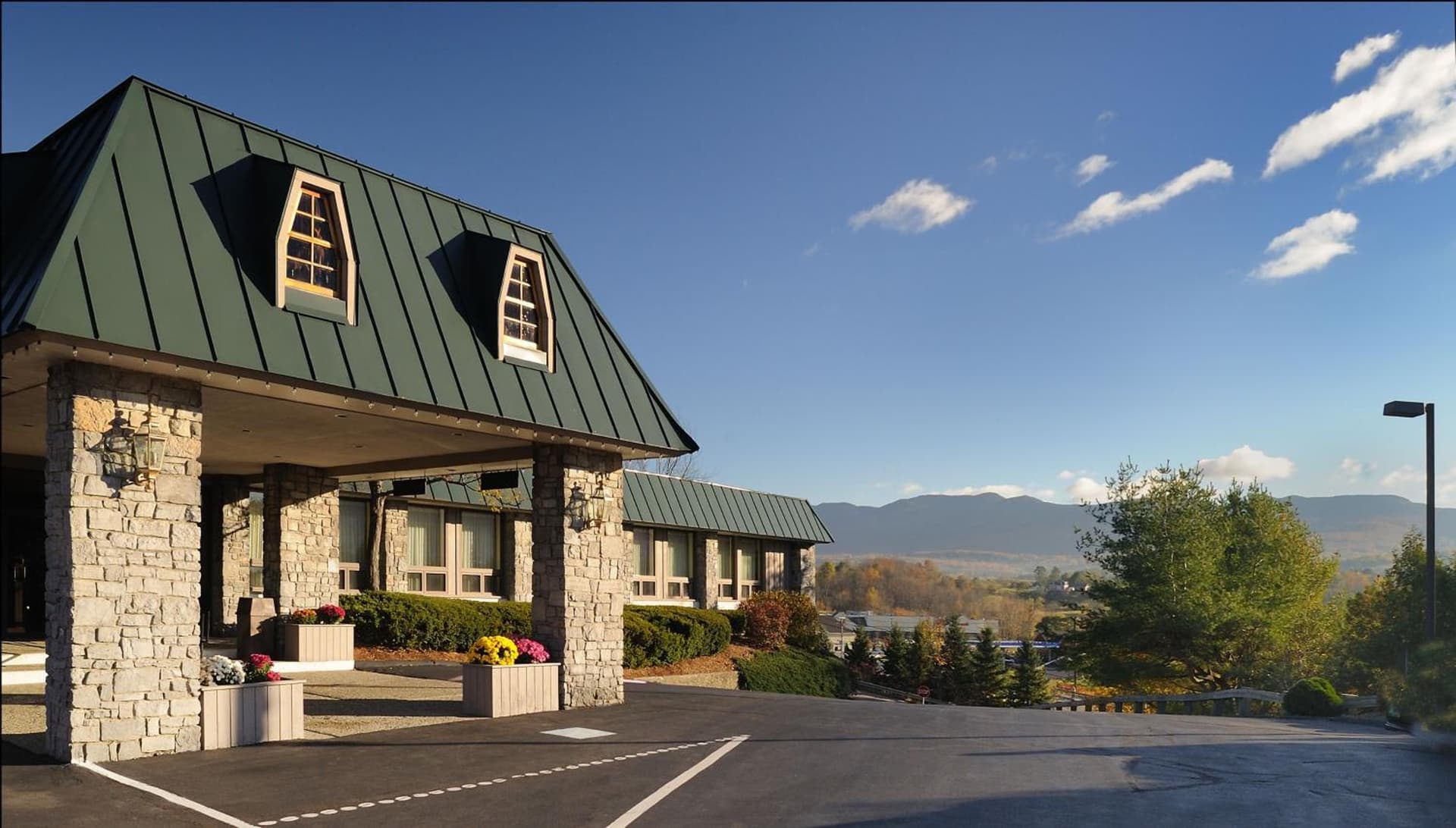 Best Western Plus Waterbury - Stowe featured exterior or lobby in Waterbury, VT — similar hotel