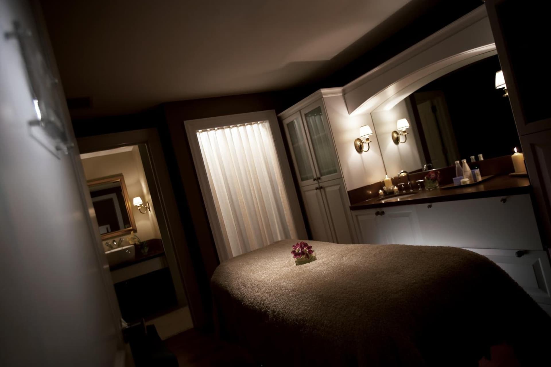 The Pfister Hotel gallery photo in Milwaukee, WI — image 10
