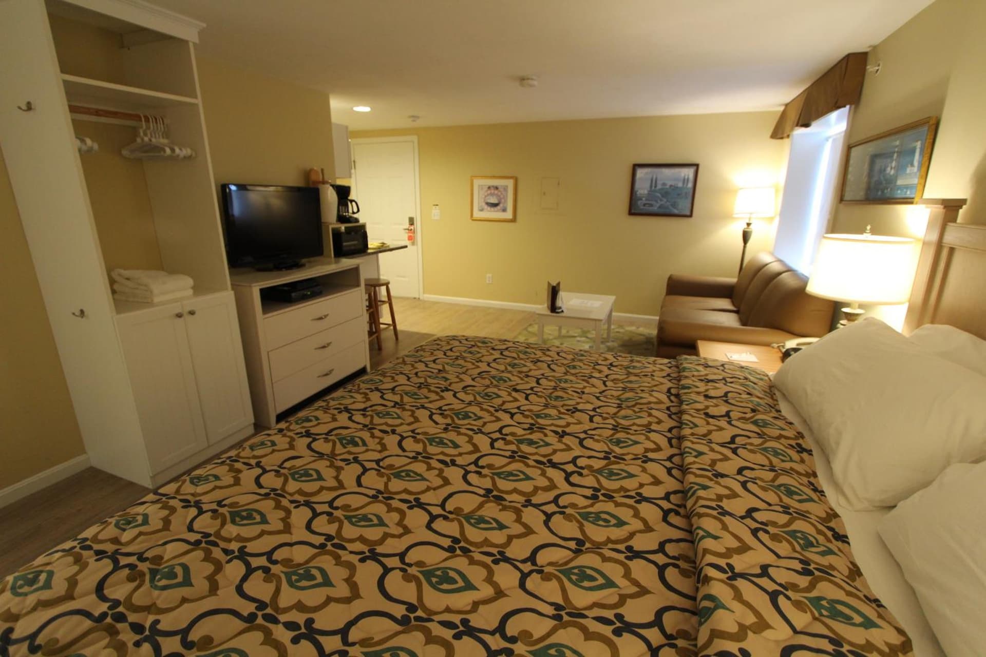 InnSeason Resorts Surfside gallery photo in Falmouth, MA — image 18