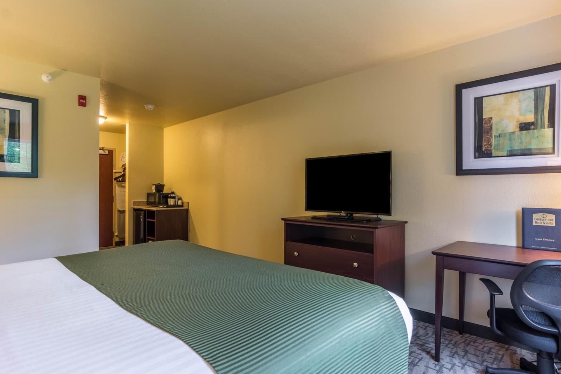 Cobblestone Hotel & Suites - Harborcreek gallery photo in Erie, PA — image 34