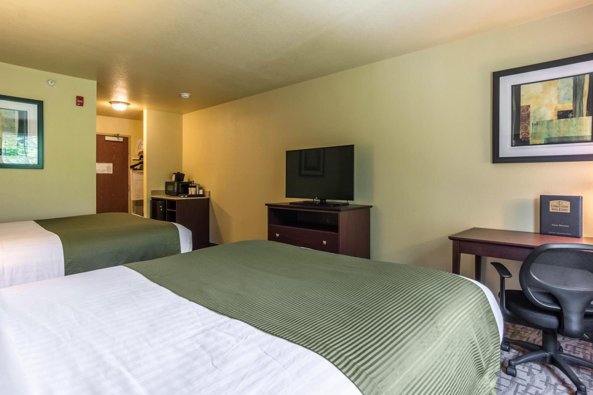Cobblestone Hotel & Suites - Harborcreek gallery photo in Erie, PA — image 21