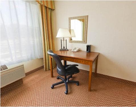 Holiday Inn South Kingstown-University of Rhode Island by IHG interior in South Kingstown — gallery photo 2