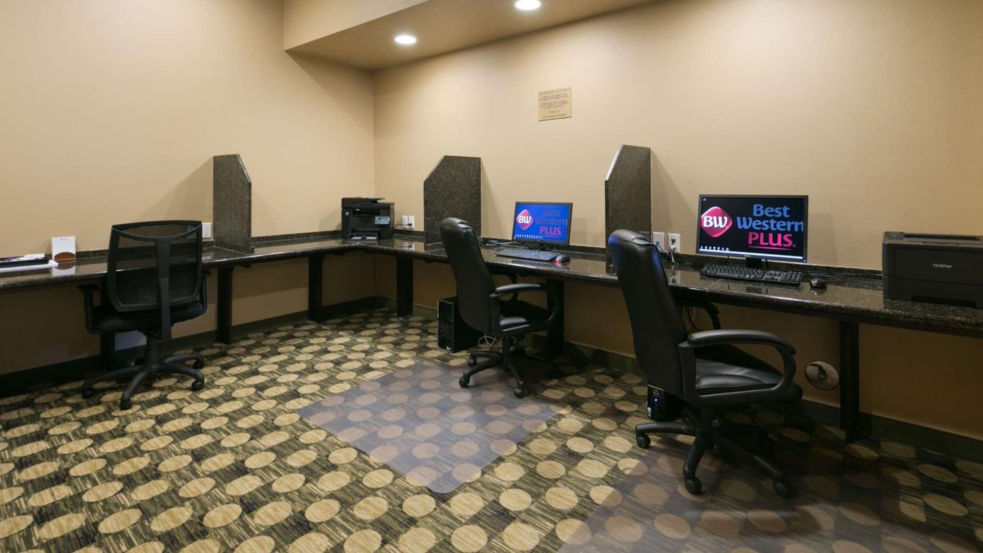 Best Western Plus Port of Camas-Washougal Convention Center gallery photo in Washougal, WA — image 31