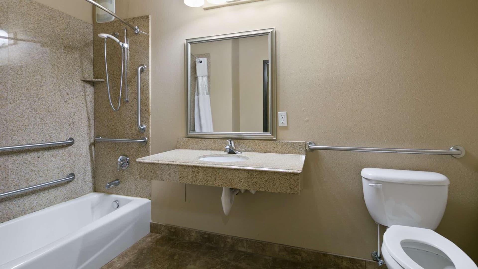 Best Western Plus Port of Camas-Washougal Convention Center gallery photo in Washougal, WA — image 16