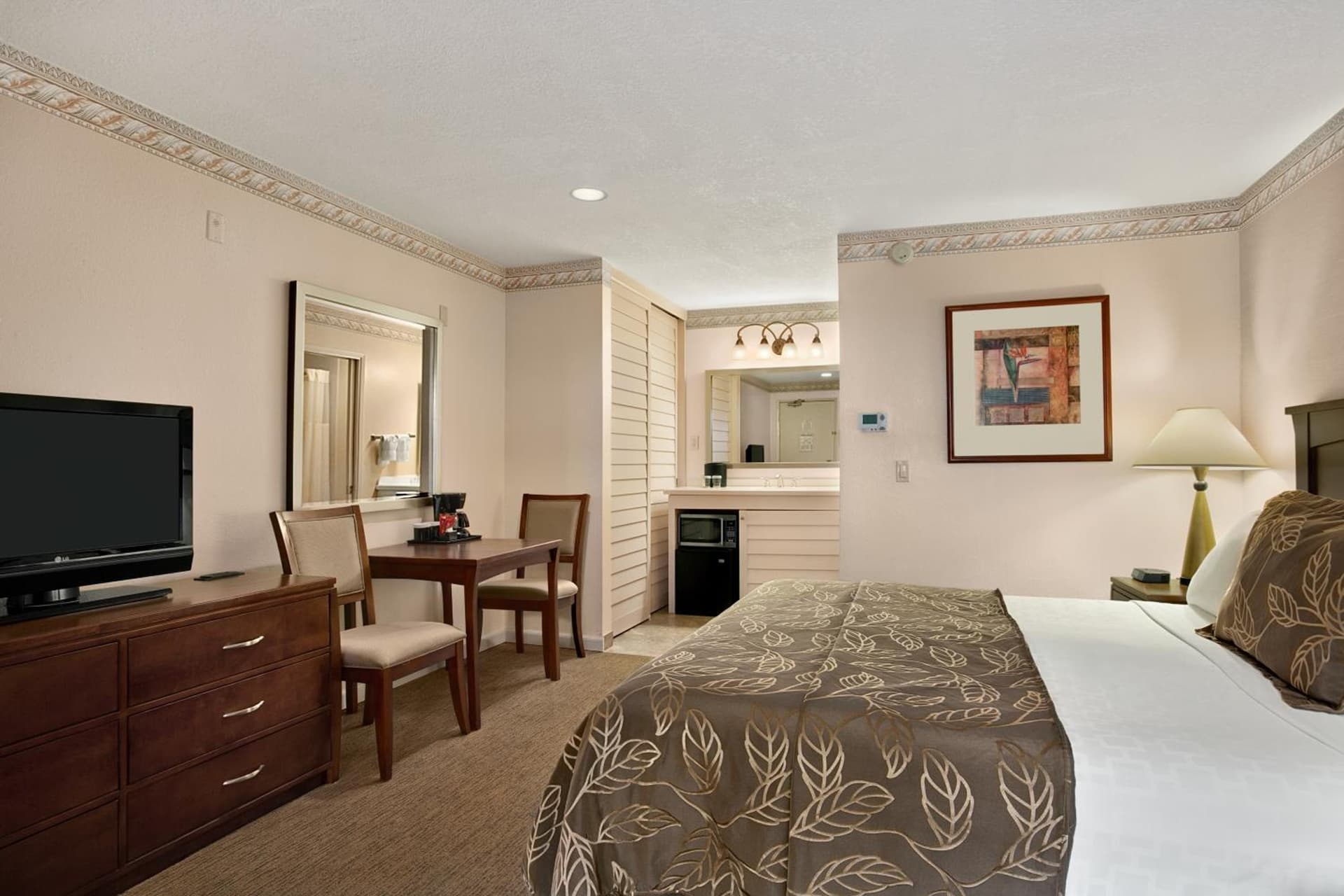 Days Inn by Wyndham San Diego Hotel Circle gallery photo in San Diego, CA — image 25
