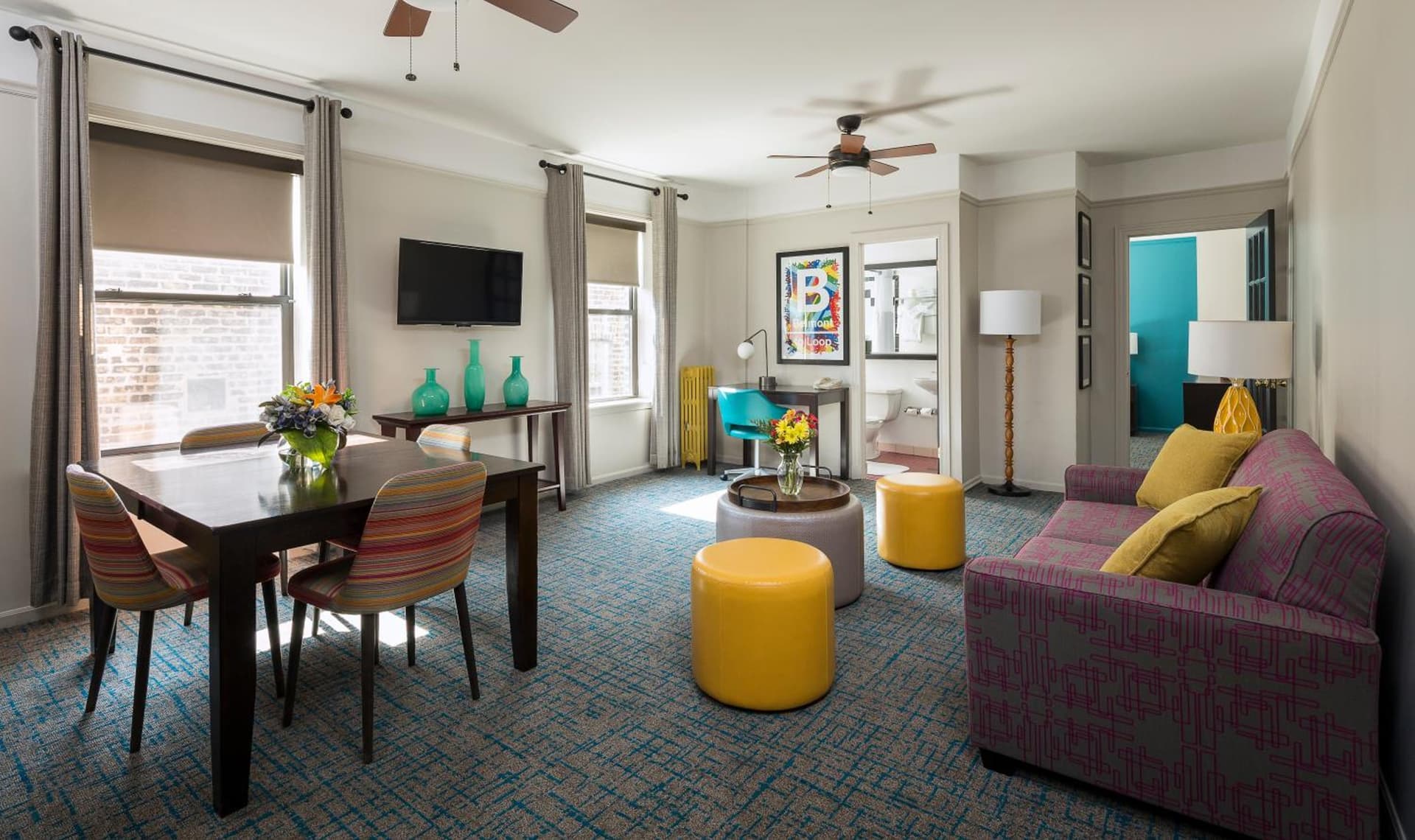 City Suites Hotel property views in Chicago, IL — gallery photo 3