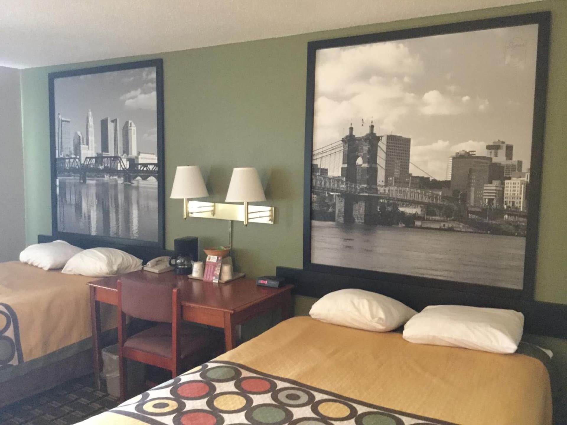 Super 8 by Wyndham Youngstown/Austintown gallery photo in Youngstown, OH — image 25