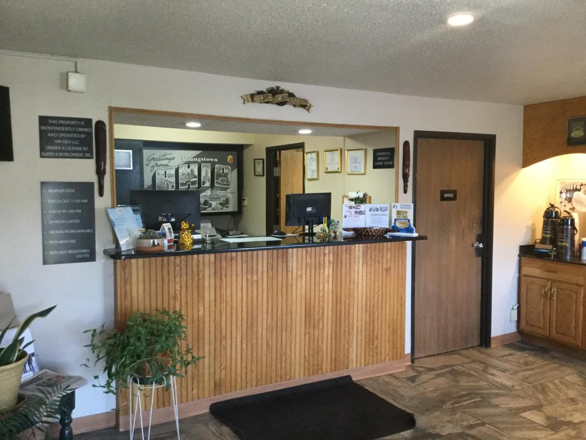 Super 8 by Wyndham Youngstown/Austintown gallery photo in Youngstown, OH — image 19