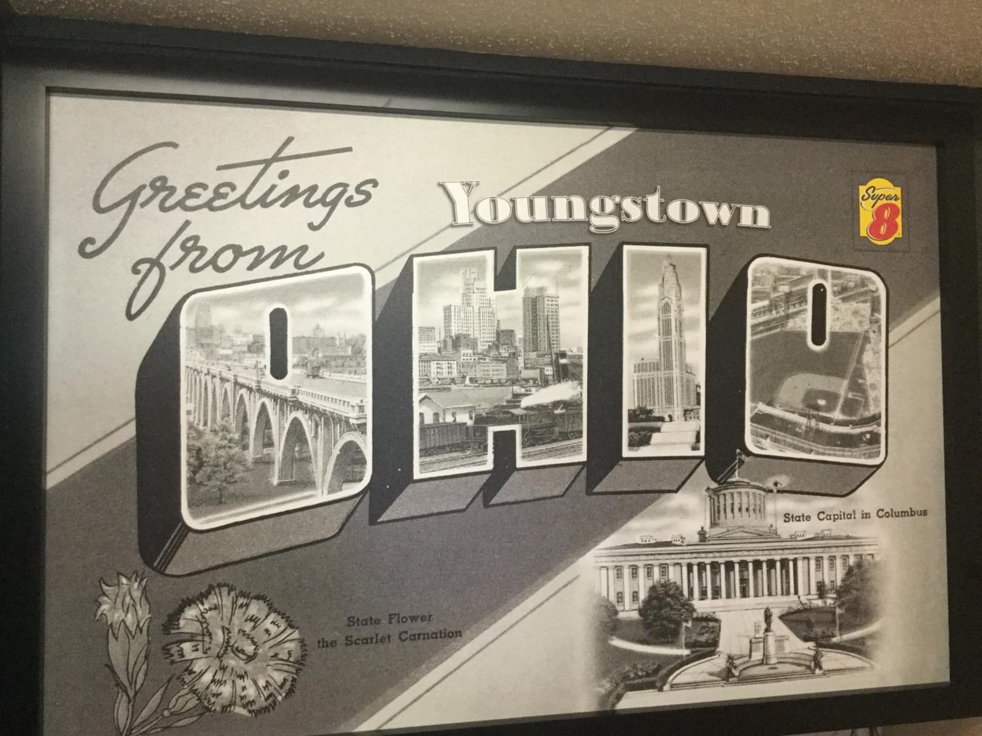Super 8 by Wyndham Youngstown/Austintown gallery photo in Youngstown, OH — image 12