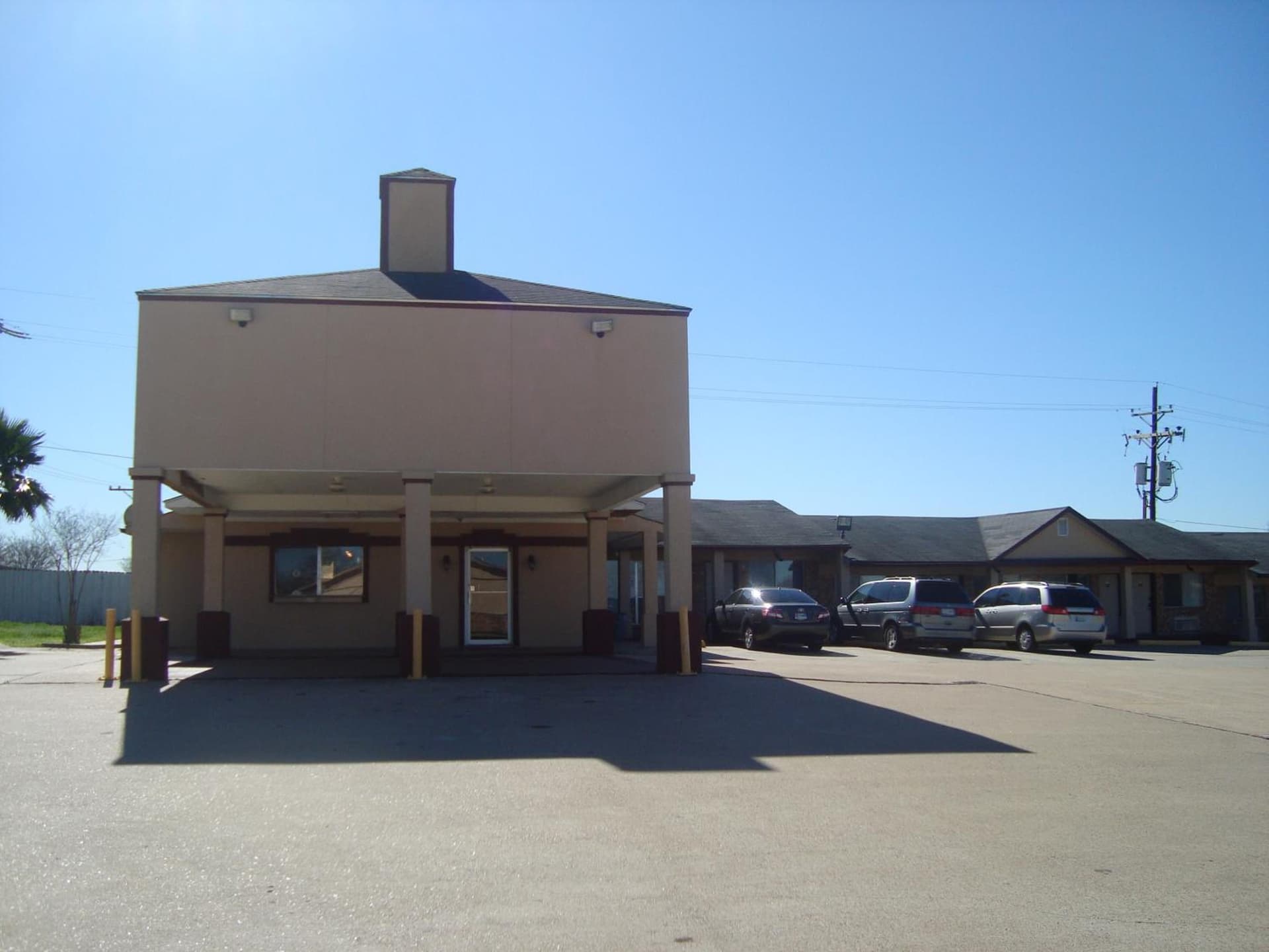 Navasota Inn featured exterior or lobby in Navasota, TX — similar hotel