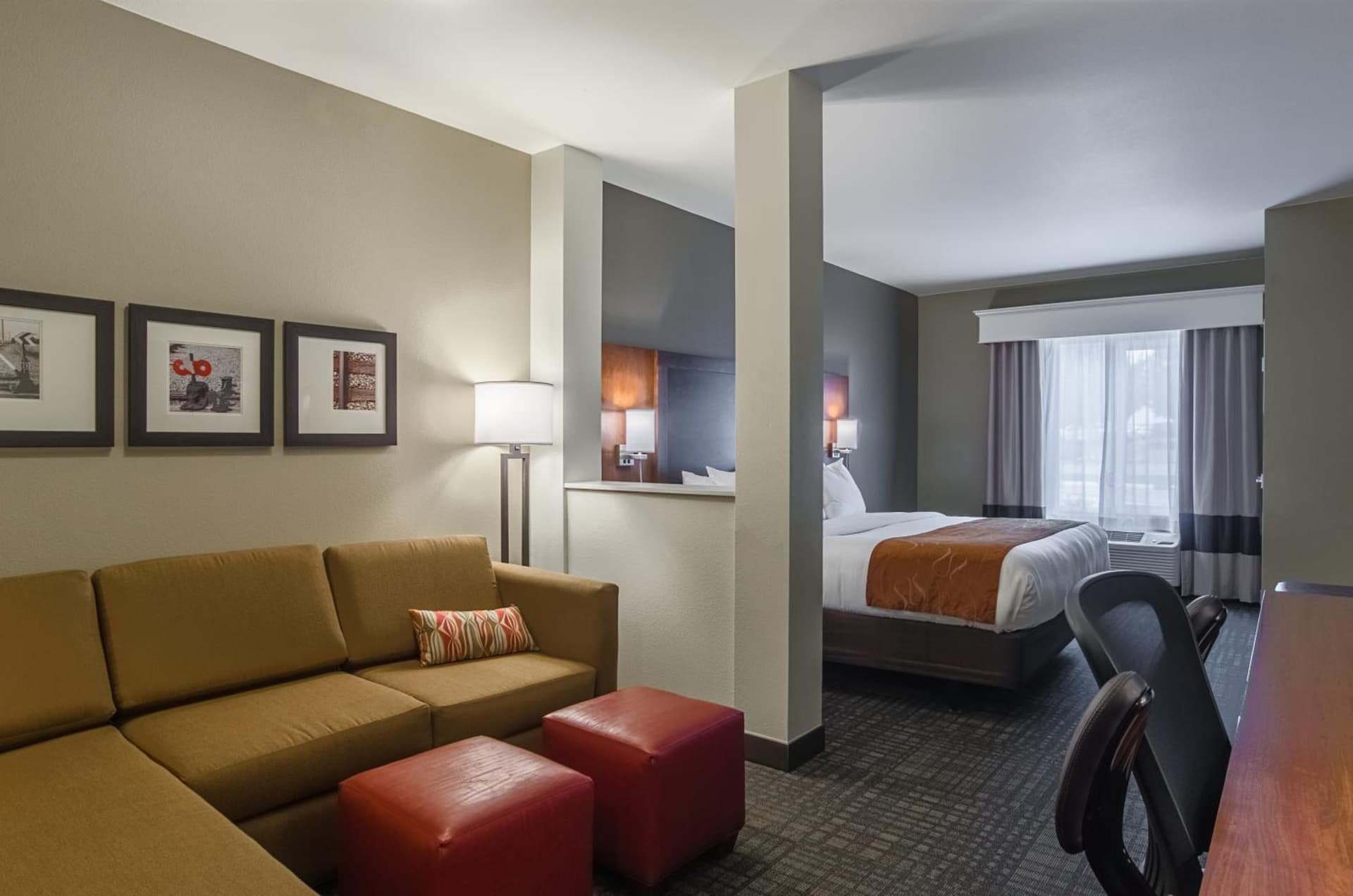 Comfort Suites Loveland gallery photo in Loveland, CO — image 36