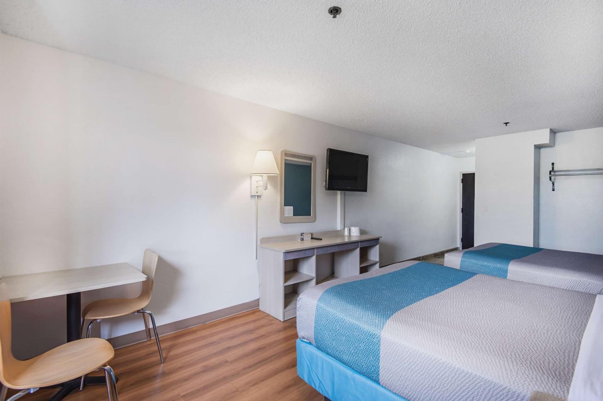 Motel 6-Lawrence, KS gallery photo in Lawrence, KS — image 13