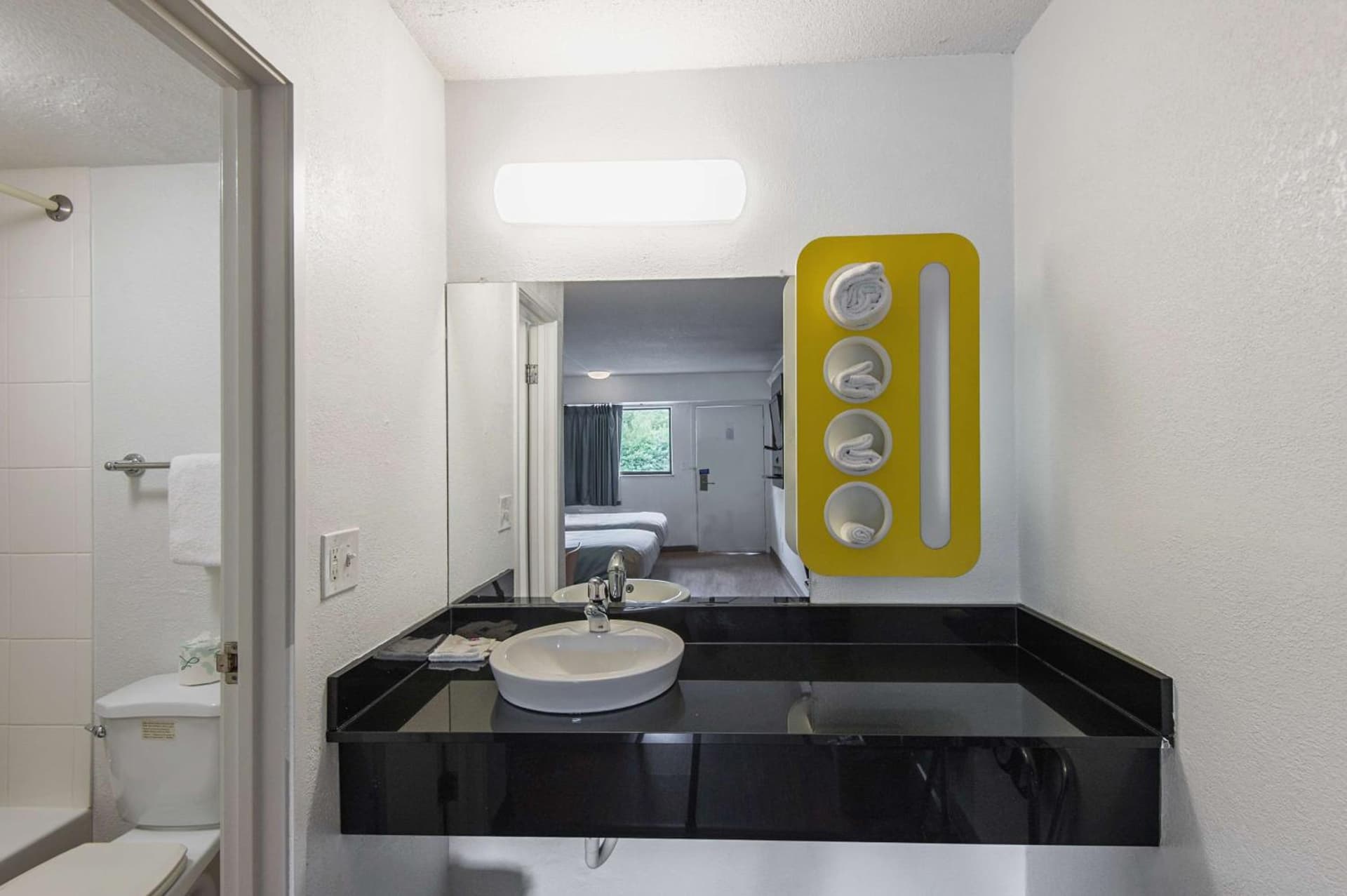 Motel 6-Overland Park, KS gallery photo in Overland Park, KS — image 5