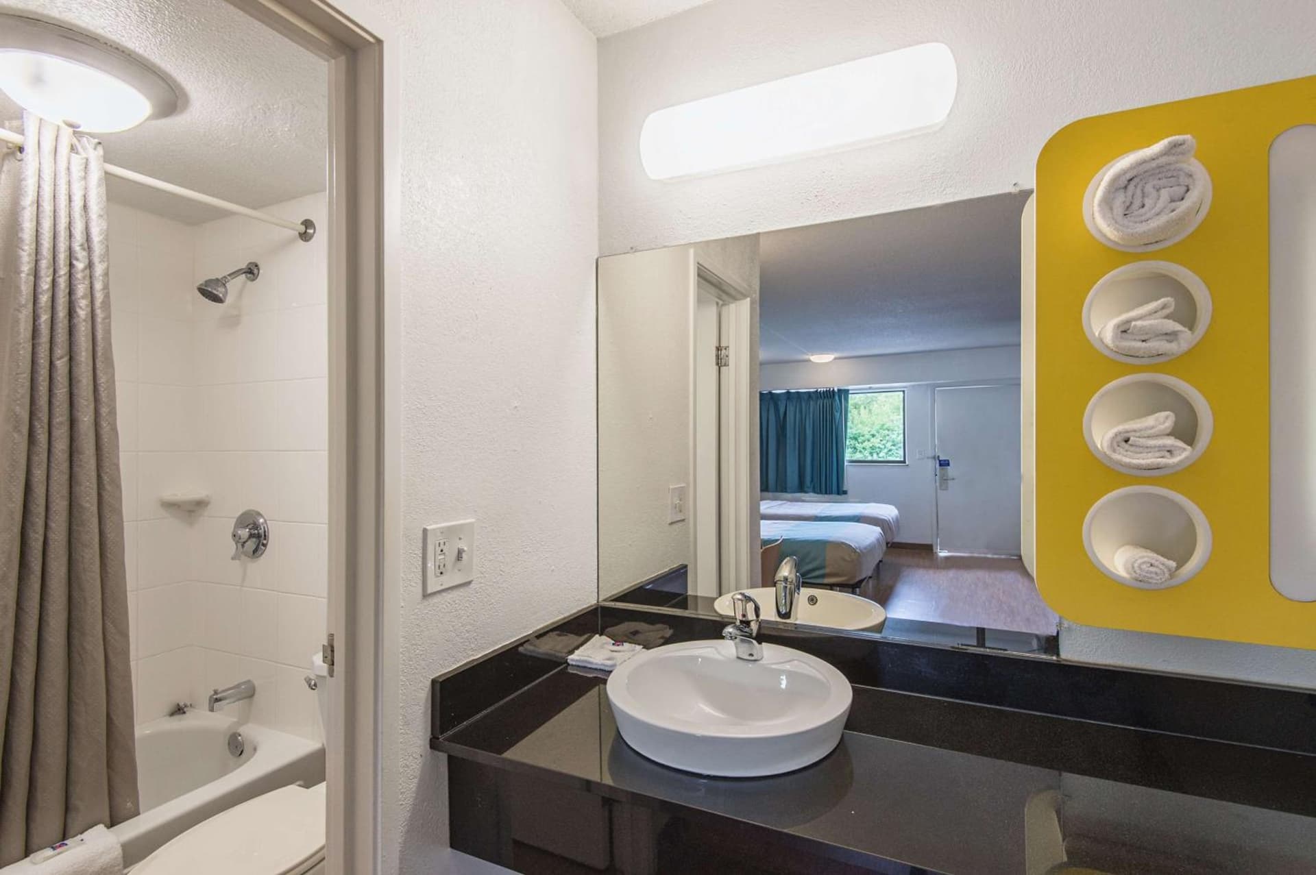 Motel 6-Overland Park, KS property views in Overland Park, KS — gallery photo 3