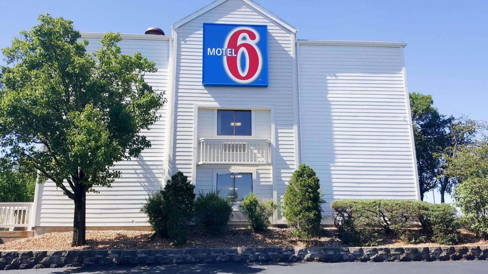 Motel 6-Maryland Heights, MO featured exterior or lobby in Maryland Heights, MO — similar hotel