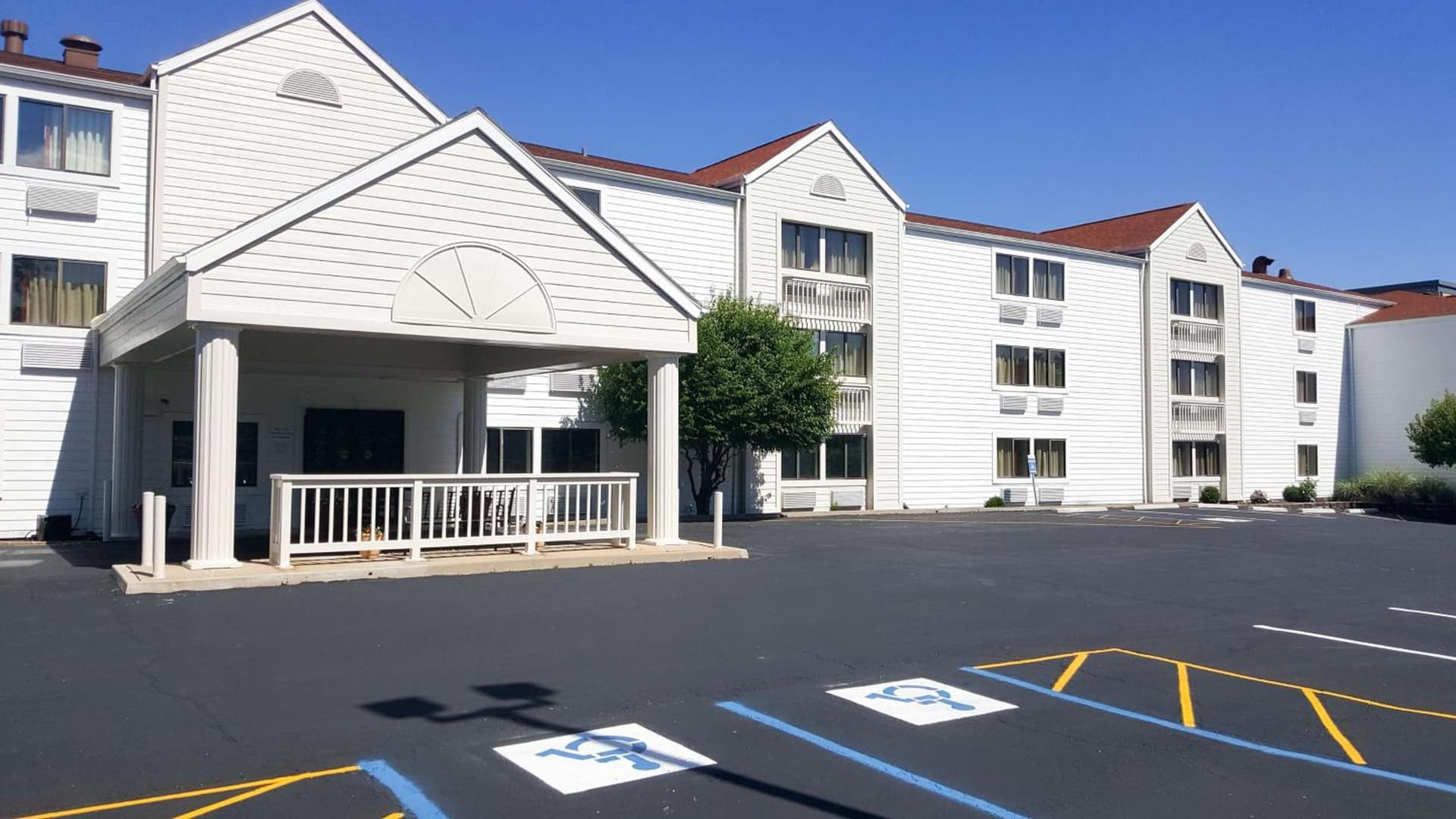 Motel 6-Maryland Heights, MO interior in Maryland Heights, MO — gallery photo 2