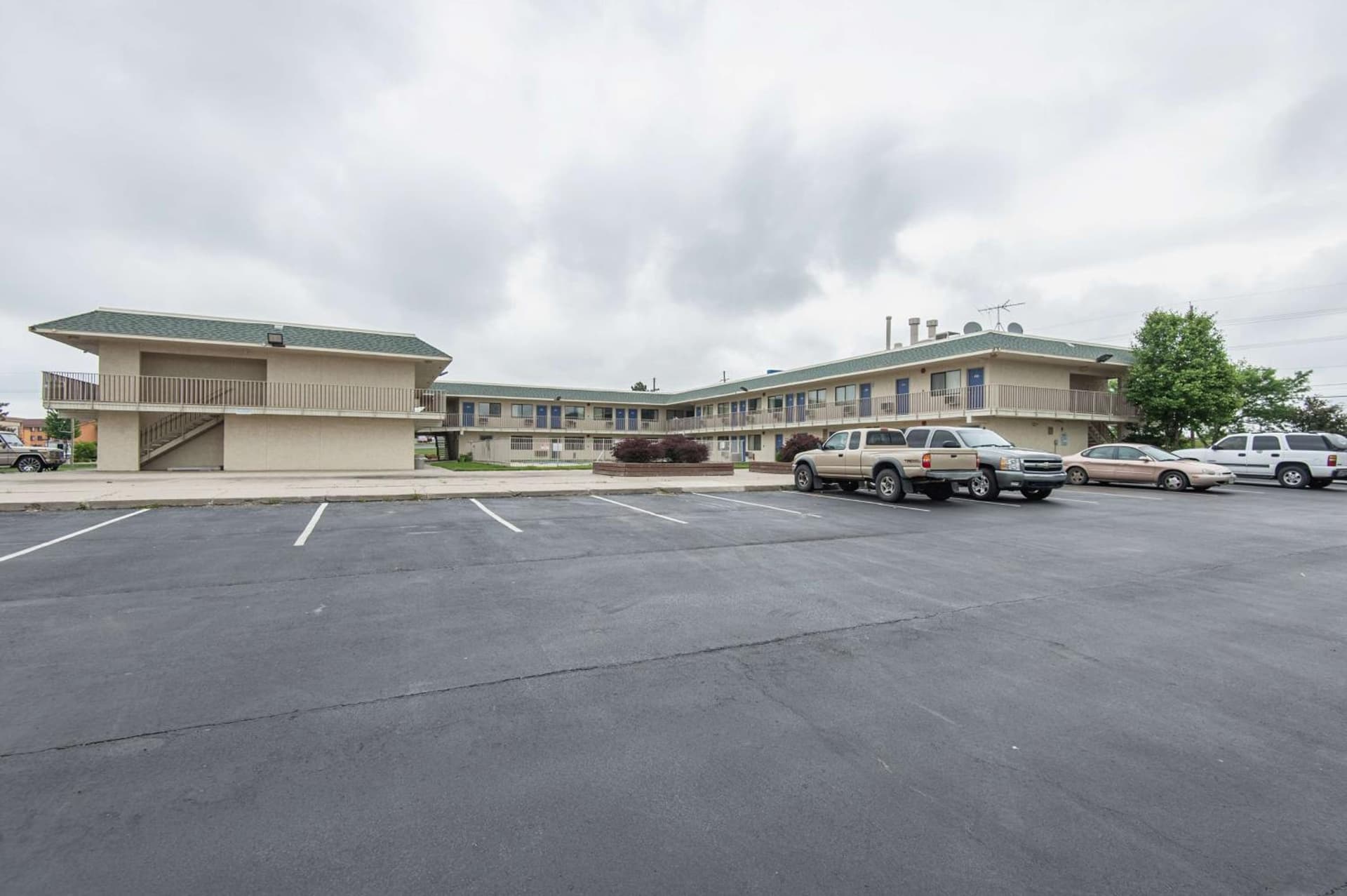 Motel 6 Kansas City, MO - Airport property views in Kansas City, KS — gallery photo 3