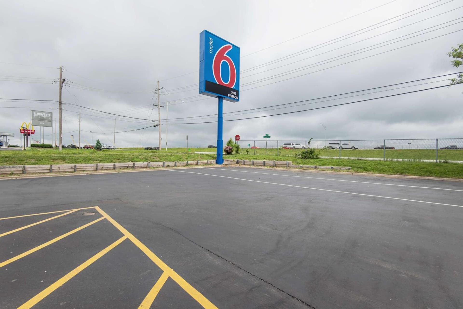 Motel 6 Kansas City, MO - Airport gallery photo in Kansas City, KS — image 29