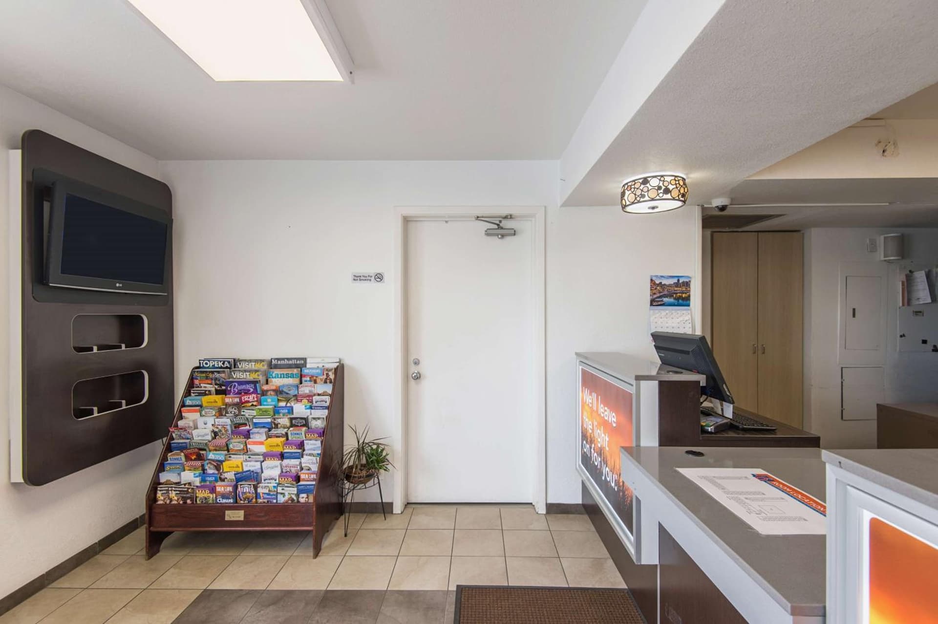 Motel 6 Kansas City, MO - Airport gallery photo in Kansas City, KS — image 12