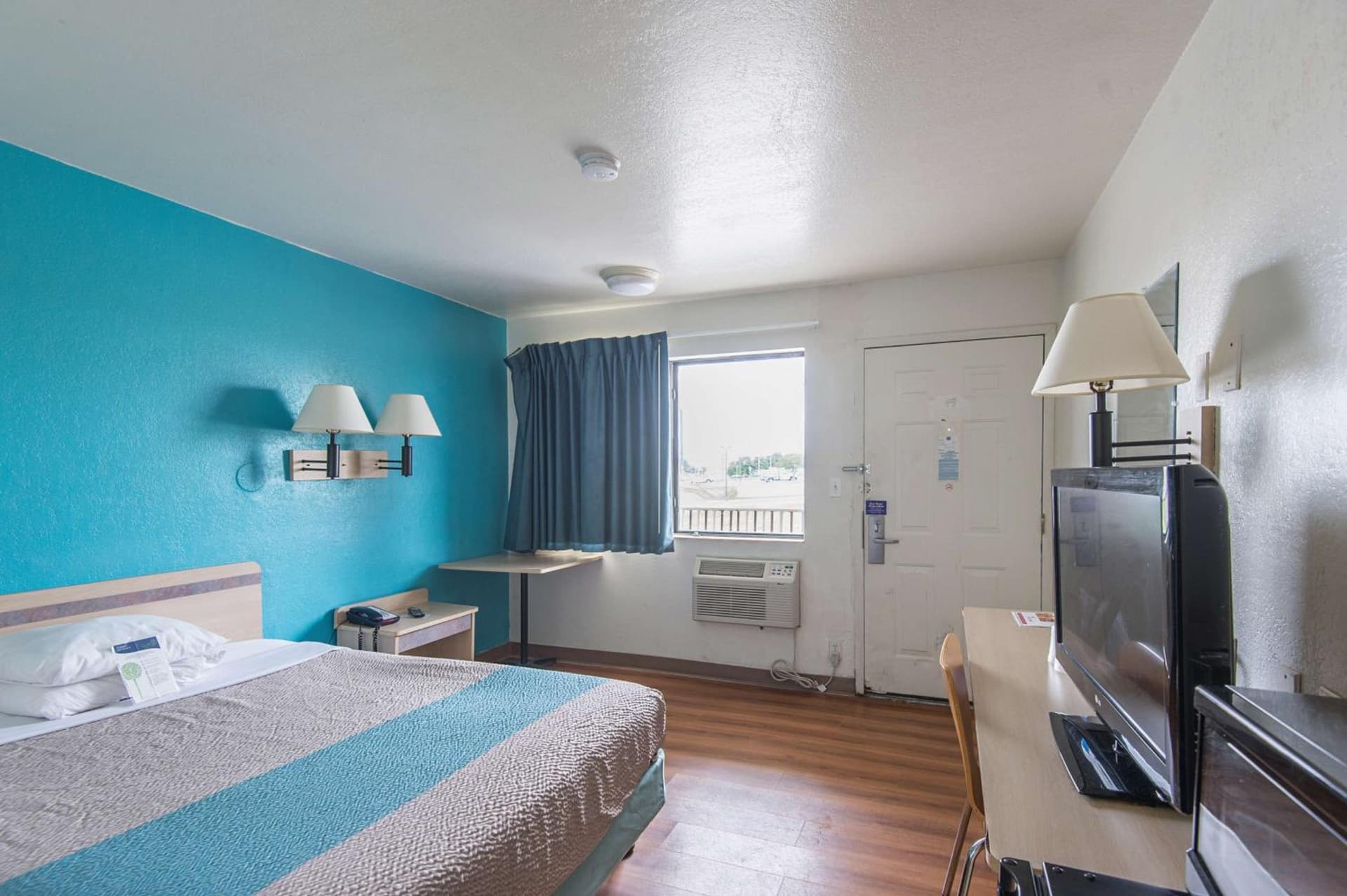 Motel 6 Kansas City, MO - Airport gallery photo in Kansas City, KS — image 22