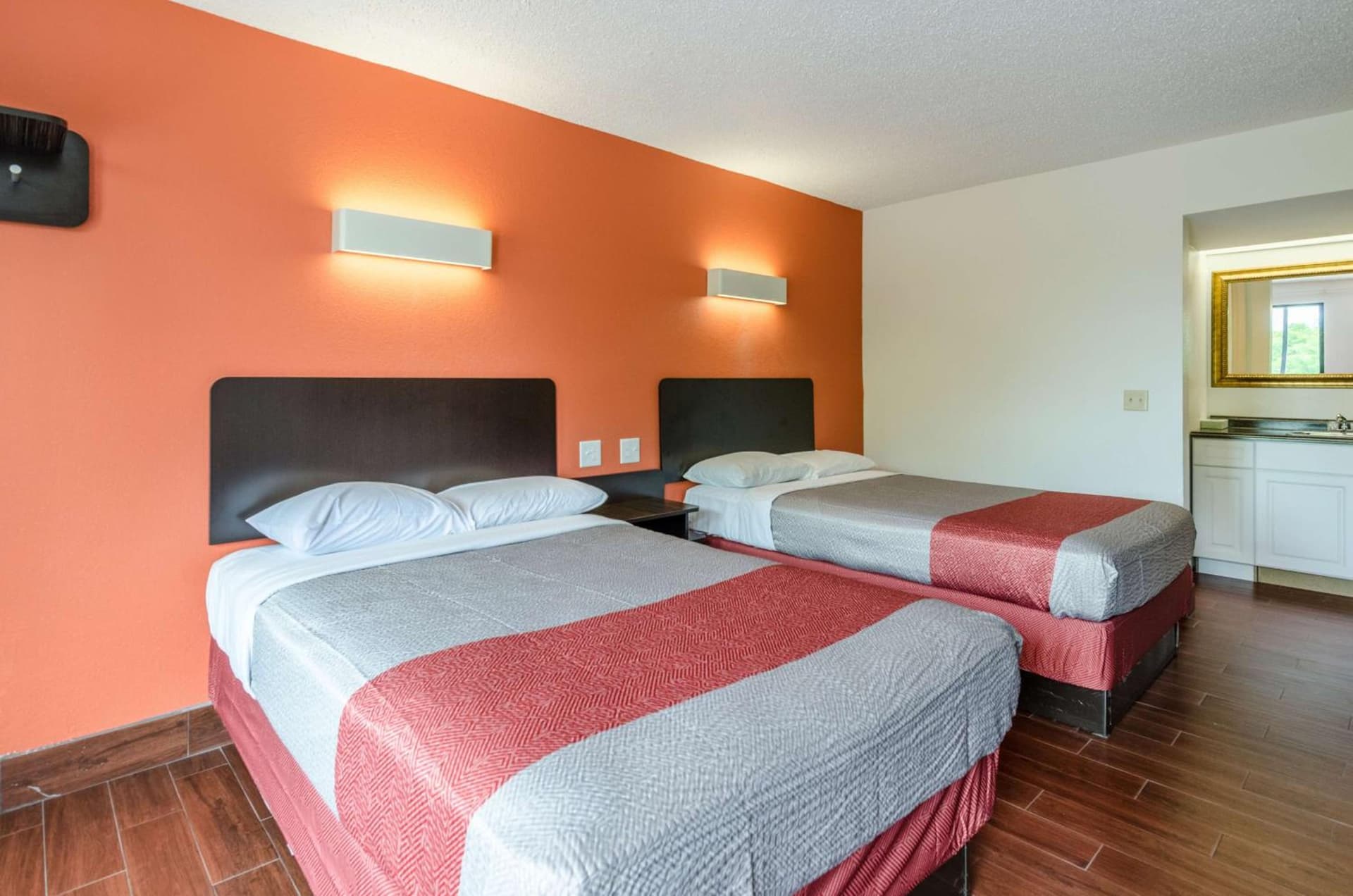 Motel 6-Lexington, VA interior in Lexington, VA — gallery photo 2