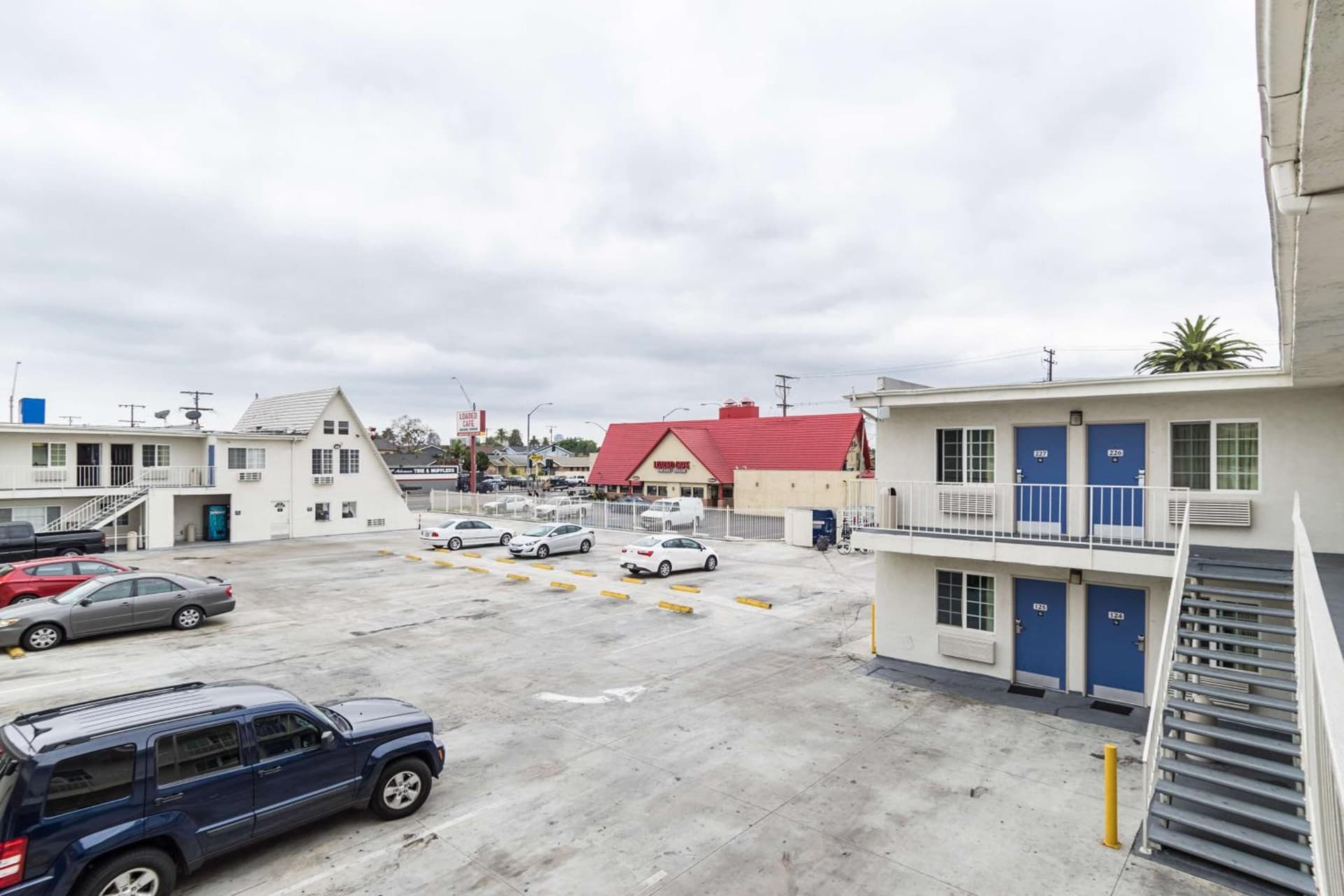 Motel 6-Long Beach, CA - International City gallery photo in Long Beach, CA — image 28