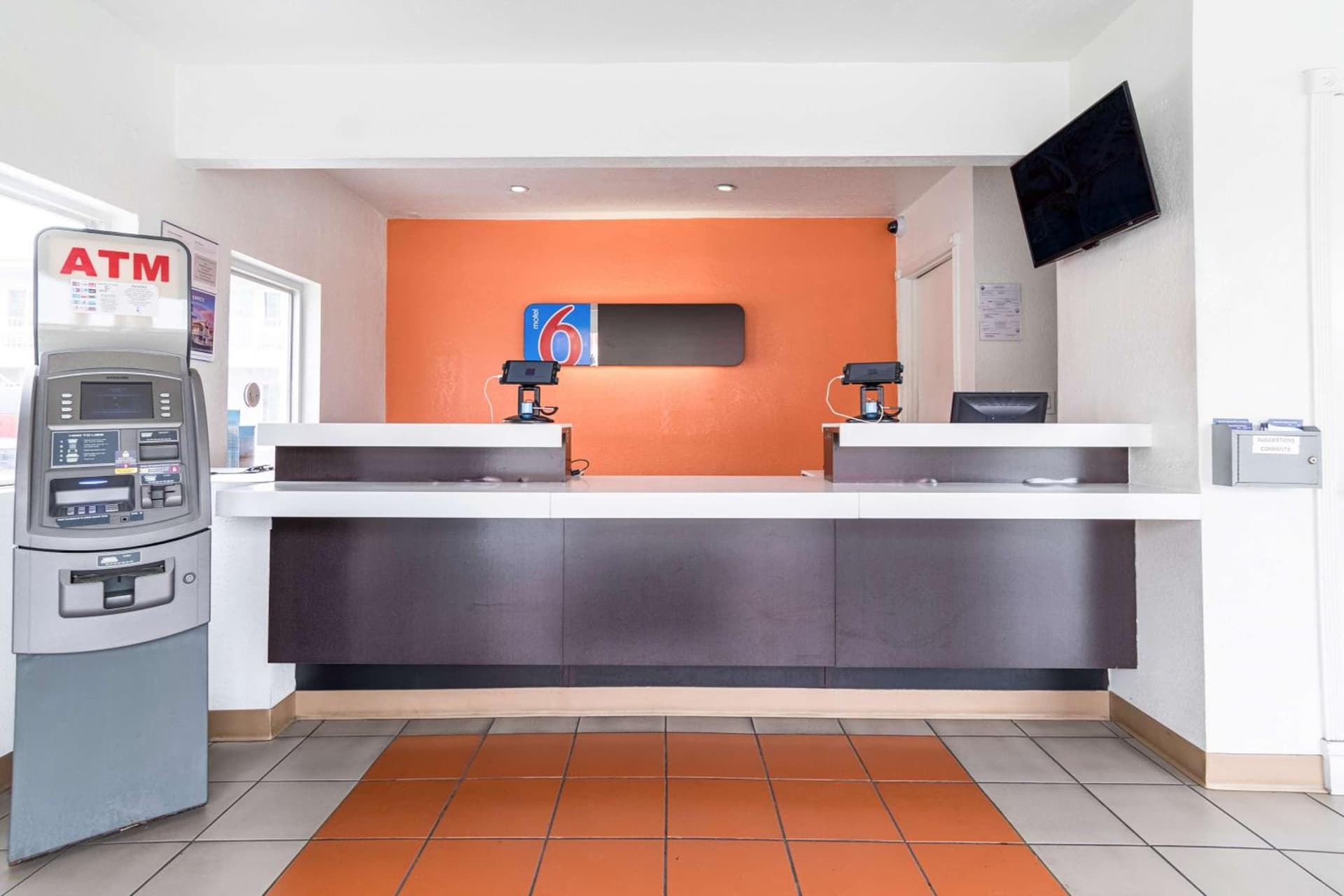 Motel 6-Long Beach, CA - International City gallery photo in Long Beach, CA — image 27
