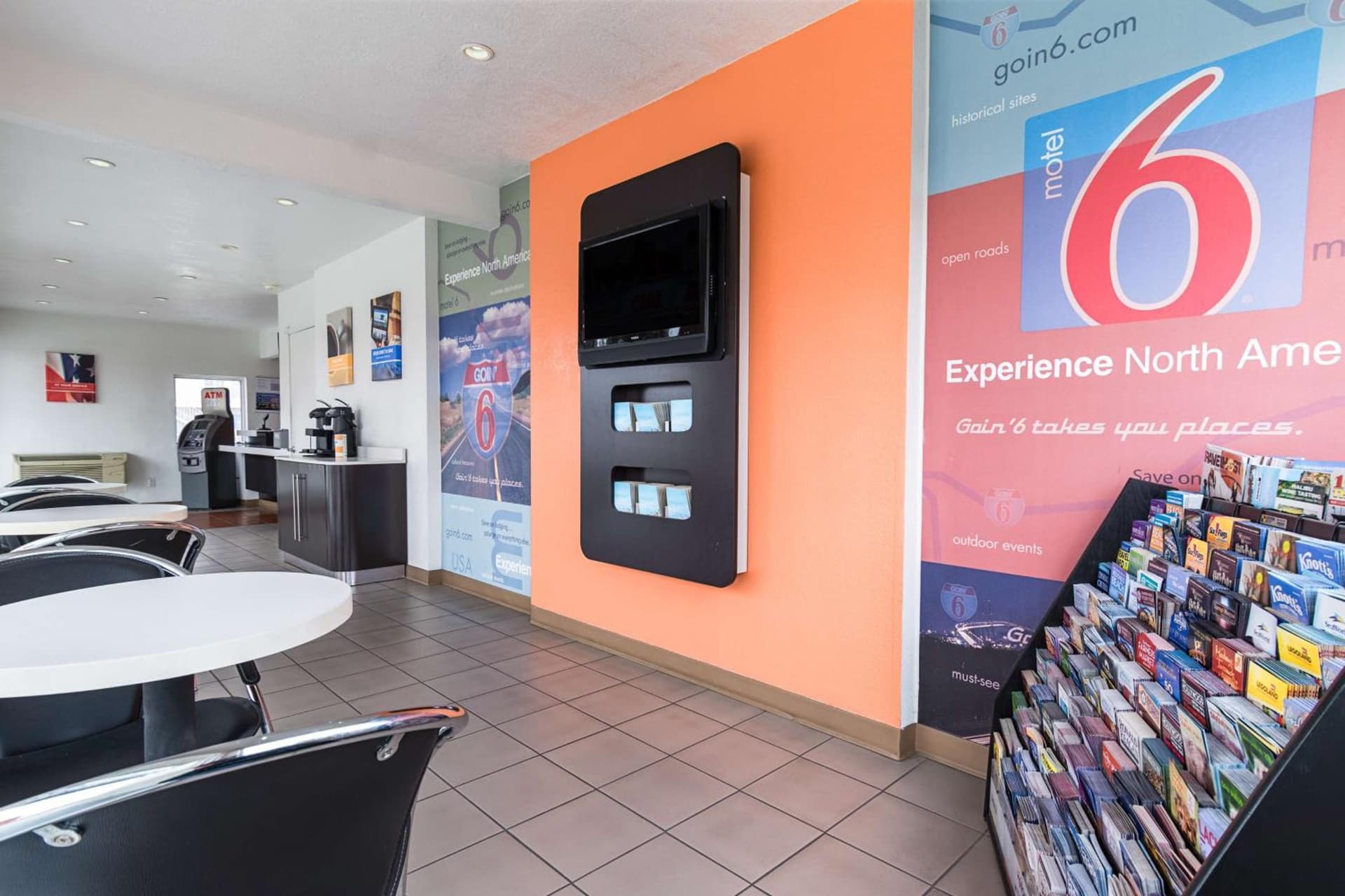 Motel 6-Long Beach, CA - International City gallery photo in Long Beach, CA — image 22